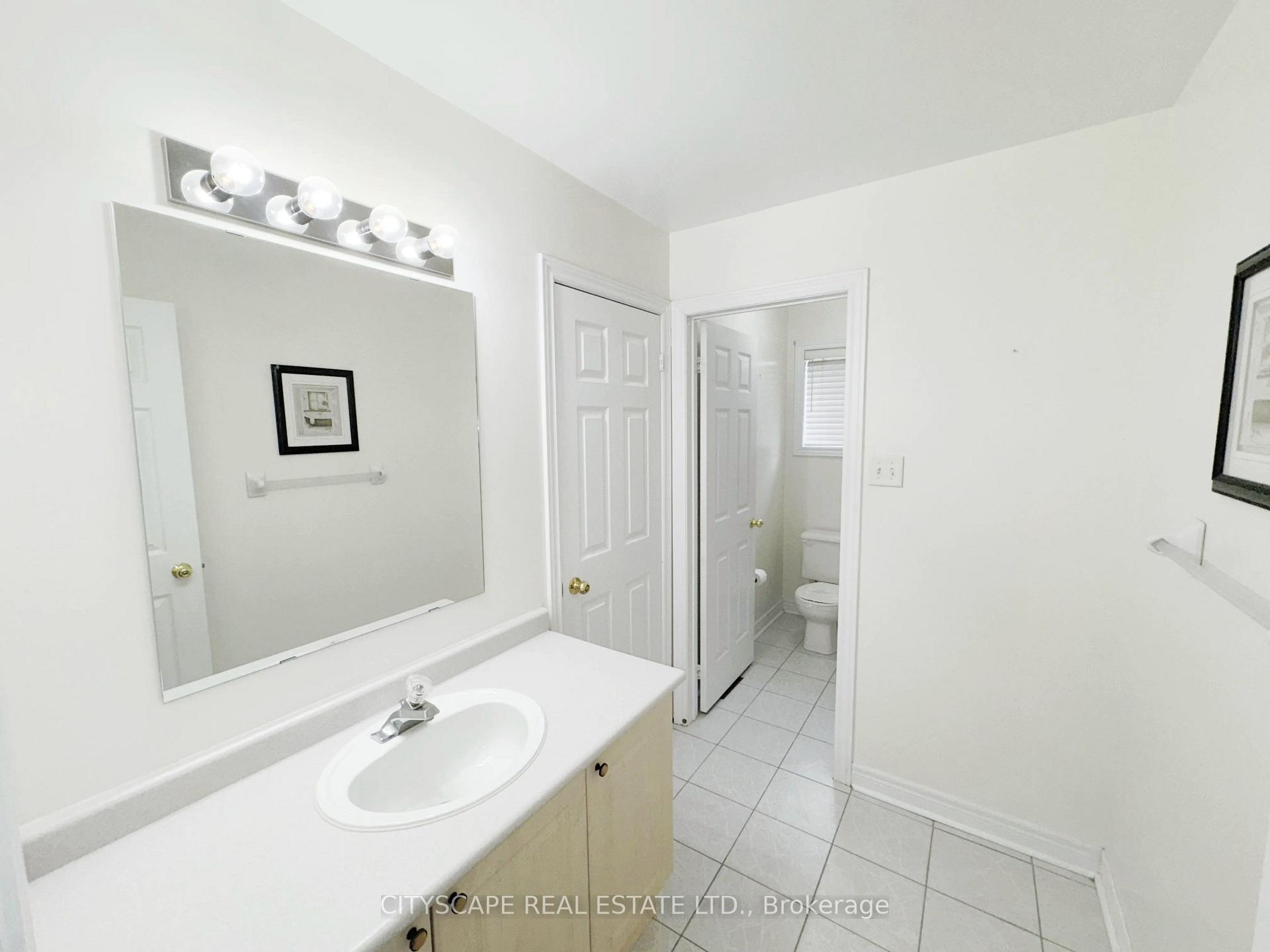 Photo 32 of 34 Coralreef Crescent, Brampton, Sandringham-Wellington — HOMEH