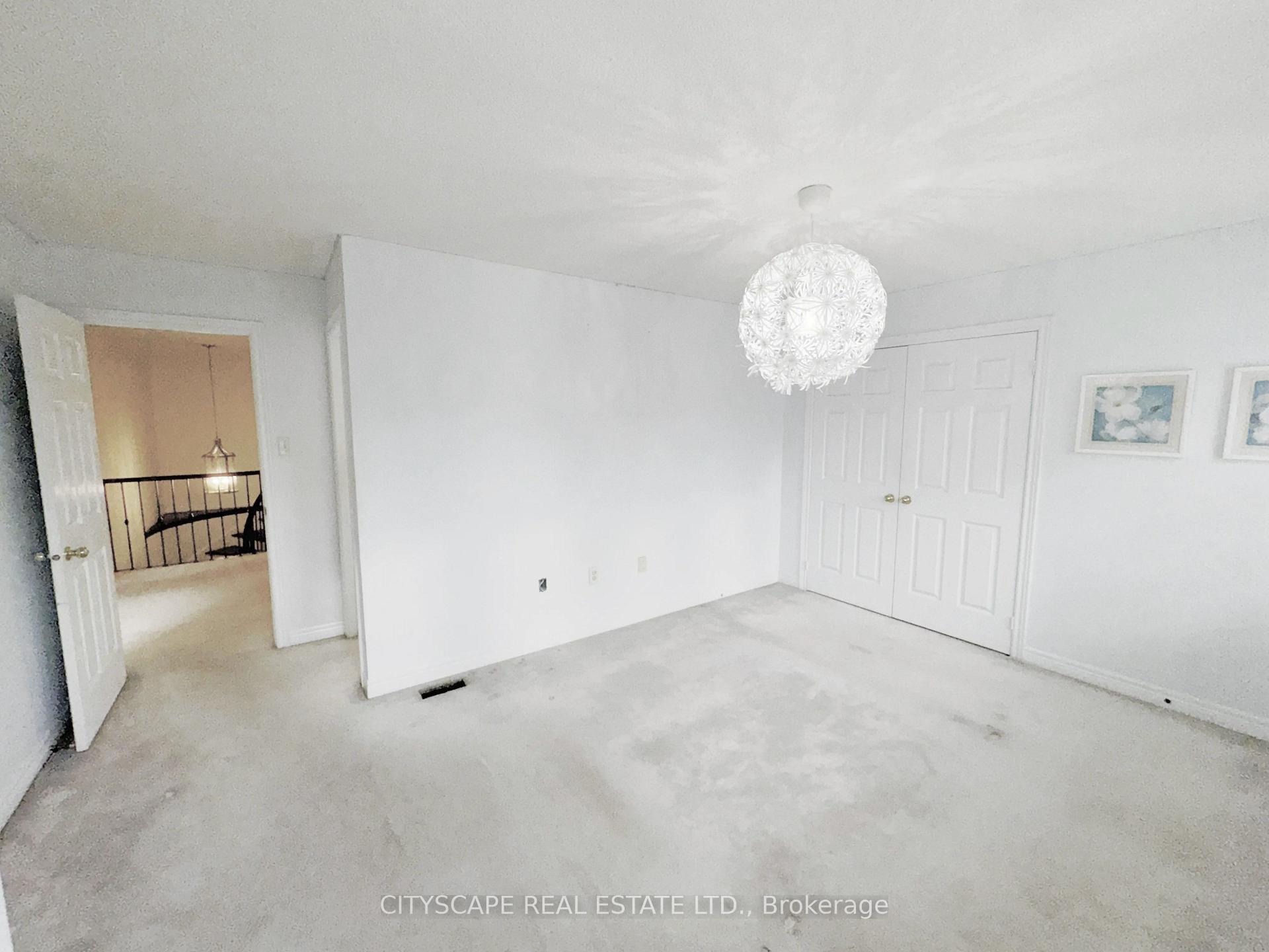 Photo 35 of 34 Coralreef Crescent, Brampton, Sandringham-Wellington — HOMEH