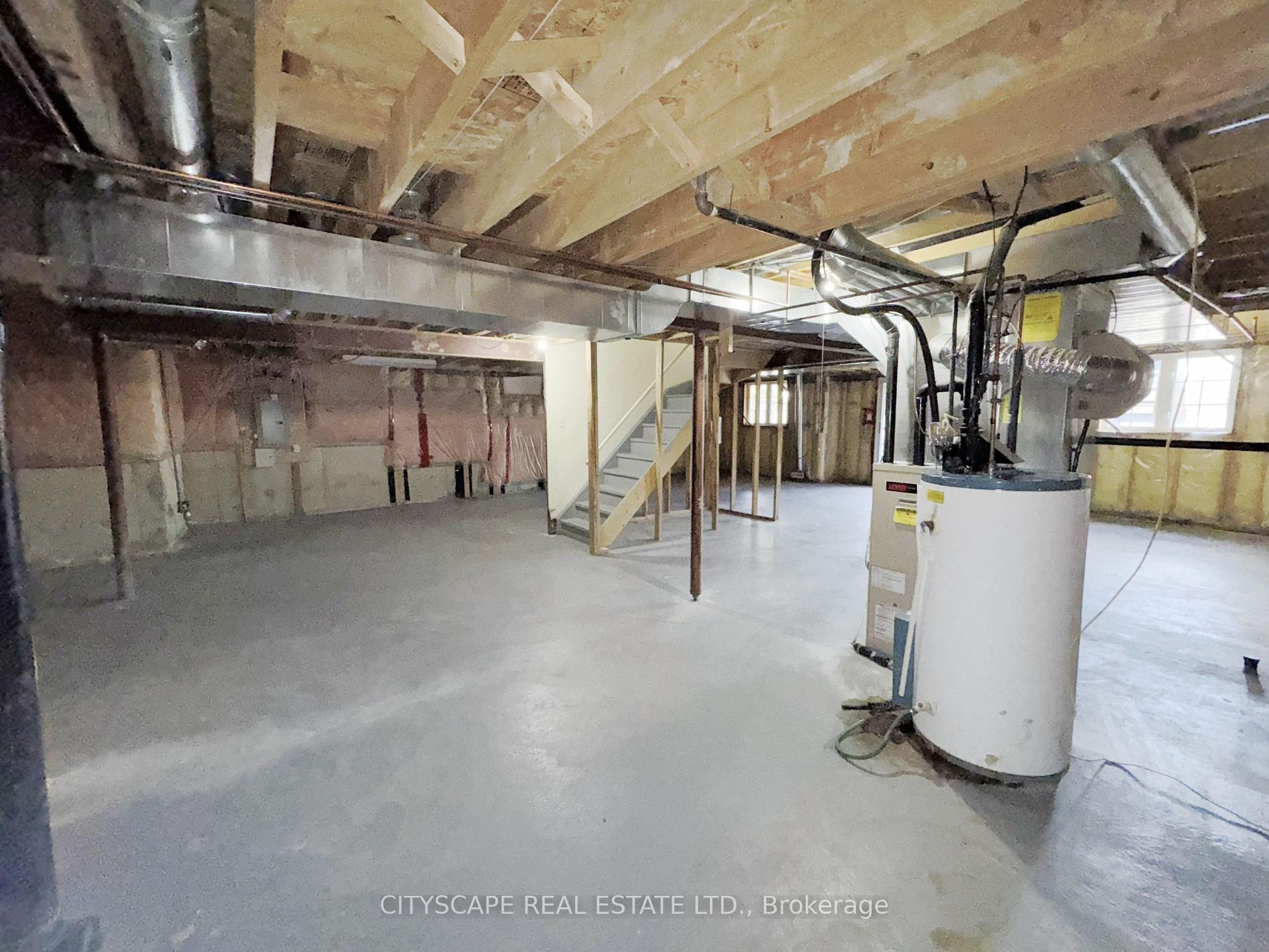 Photo 40 of 34 Coralreef Crescent, Brampton, Sandringham-Wellington — HOMEH