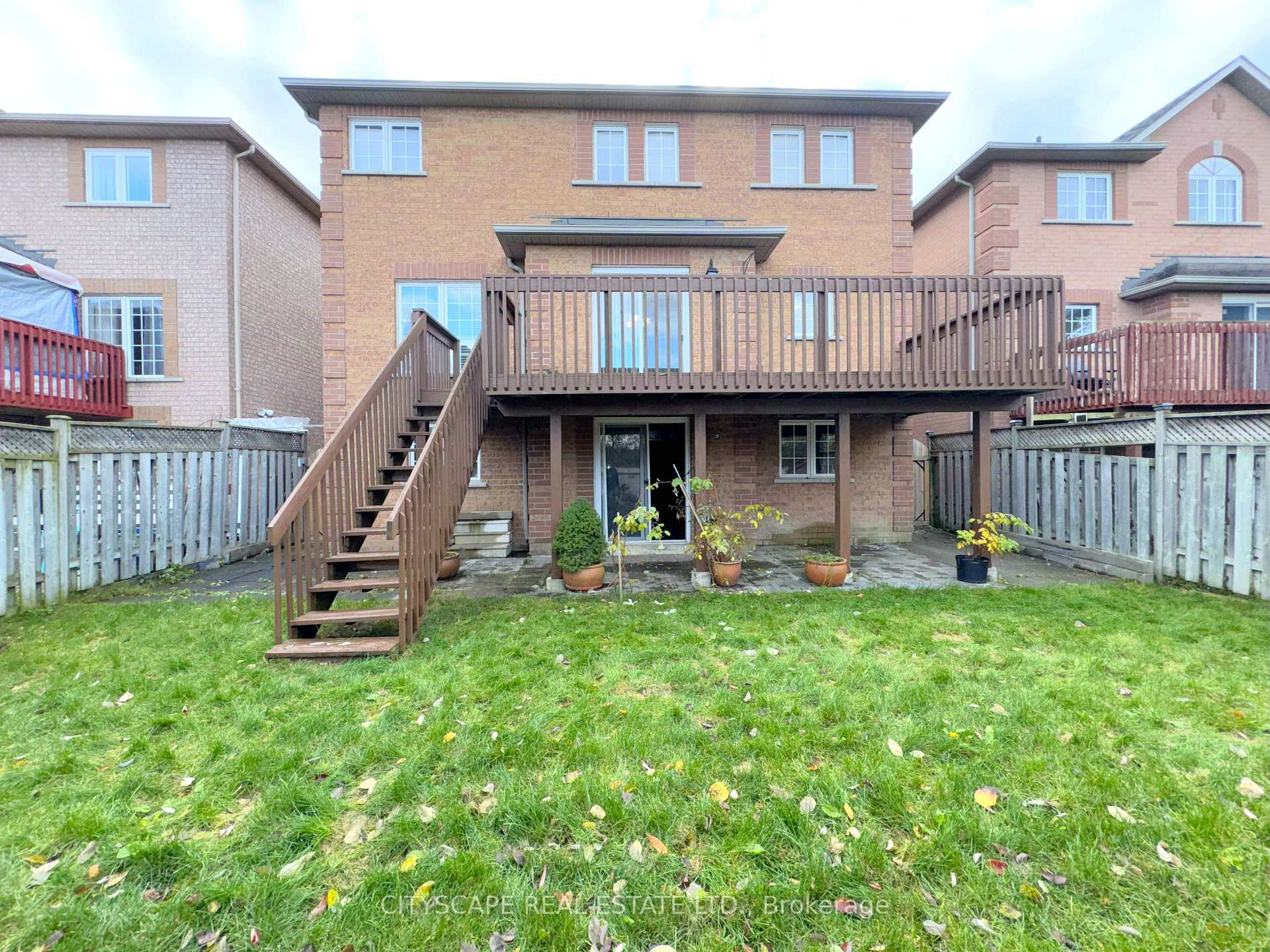 Photo 44 of 34 Coralreef Crescent, Brampton, Sandringham-Wellington — HOMEH