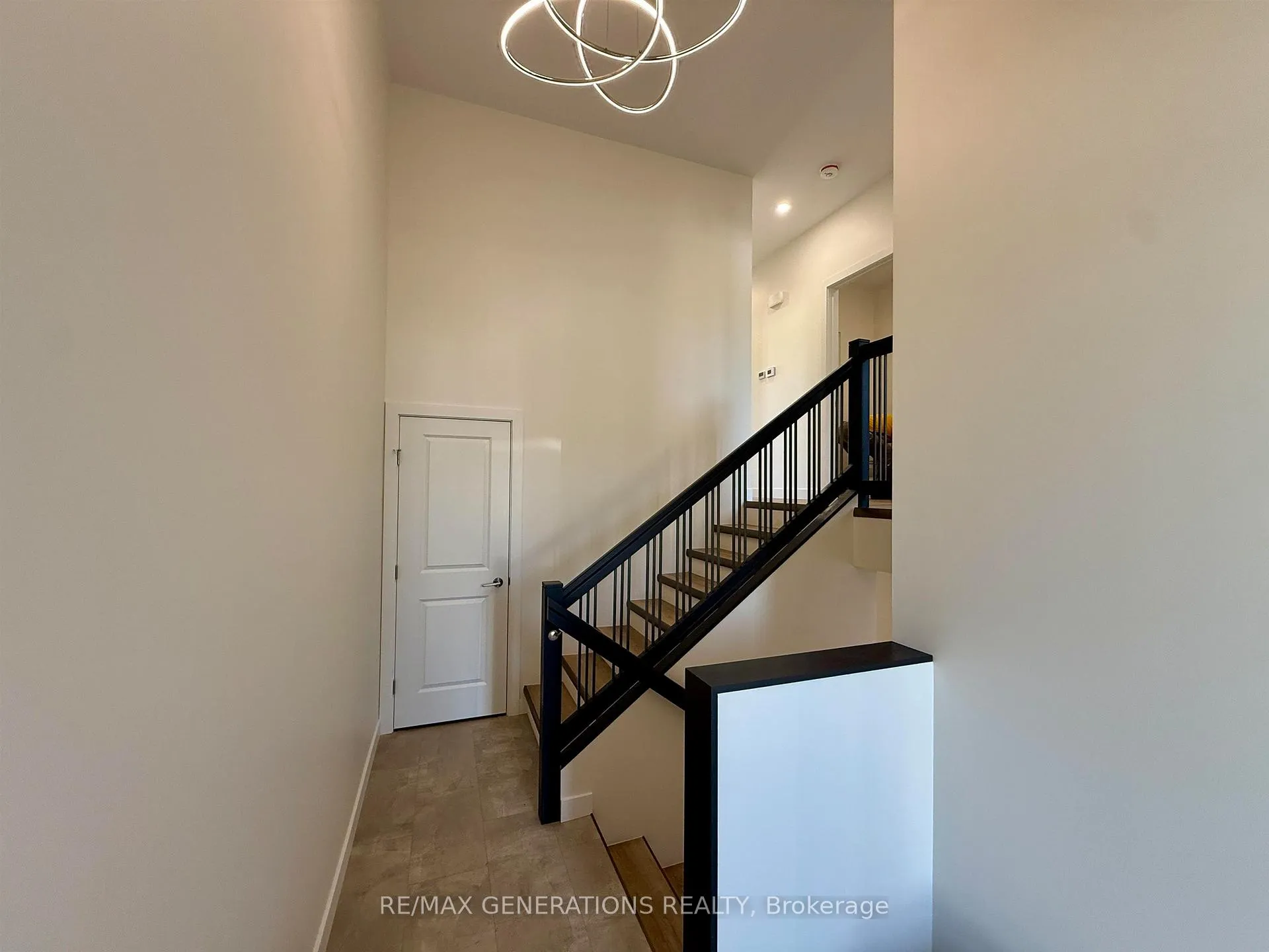 Photo 12 of 156 Bruin Crescent, Thunder Bay, Parkdale — HOMEH