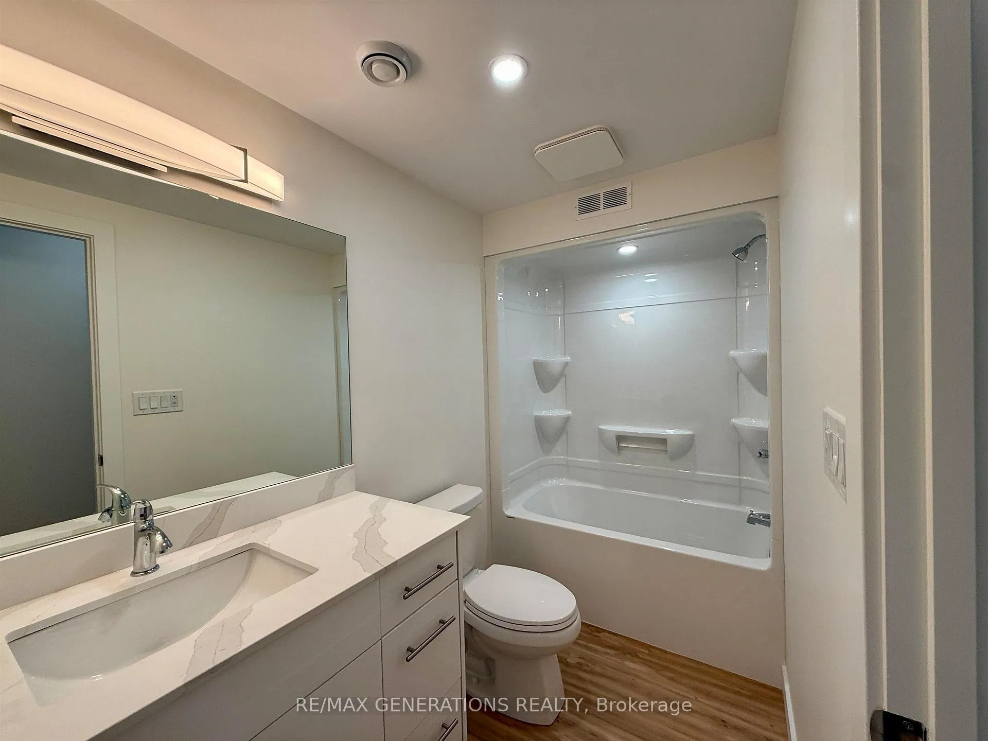 Photo 14 of 156 Bruin Crescent, Thunder Bay, Parkdale — HOMEH