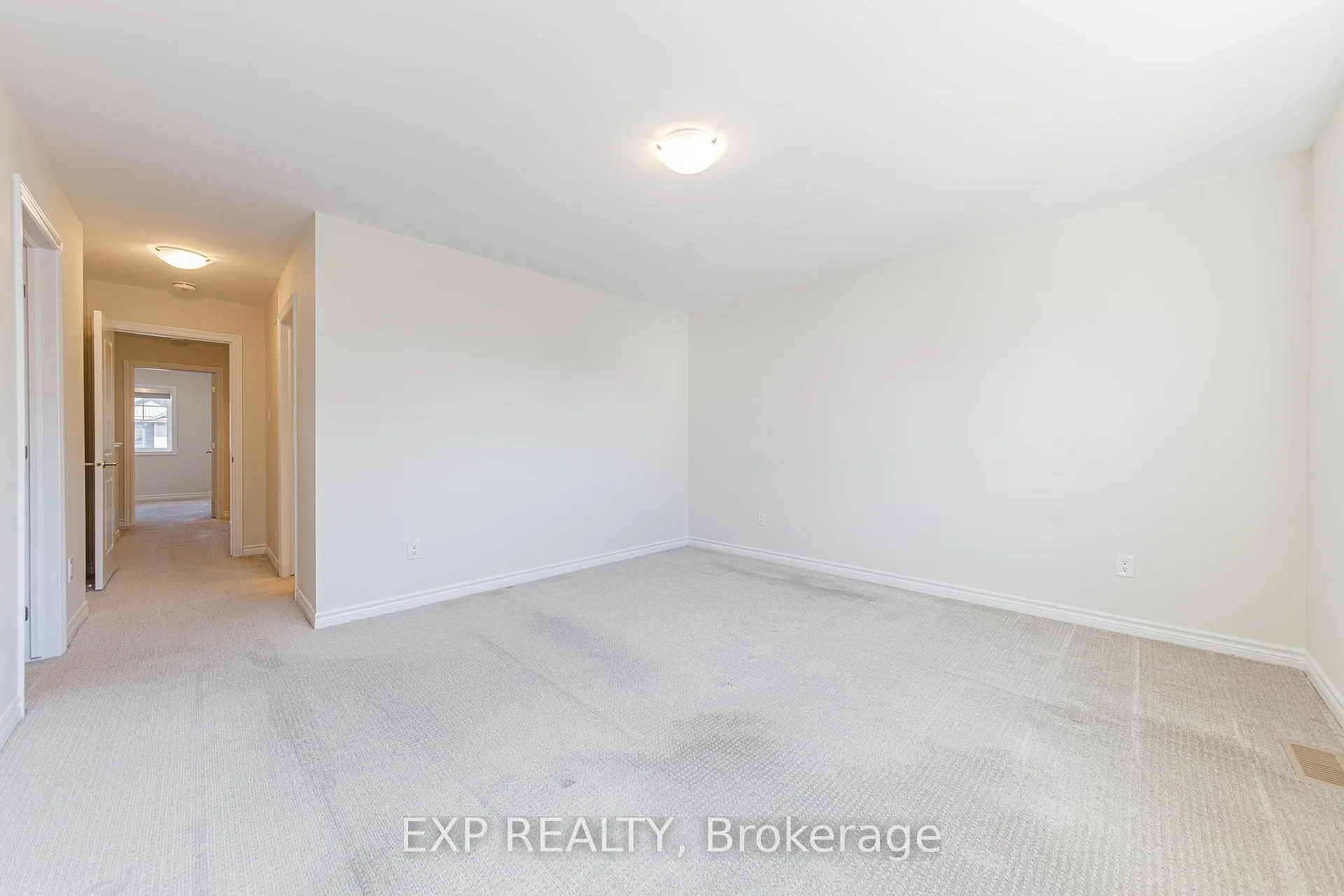 Photo 22 of 18 Rookie Crescent, Ottawa, Kanata - Emerald Meadows/Trailwest — HOMEH