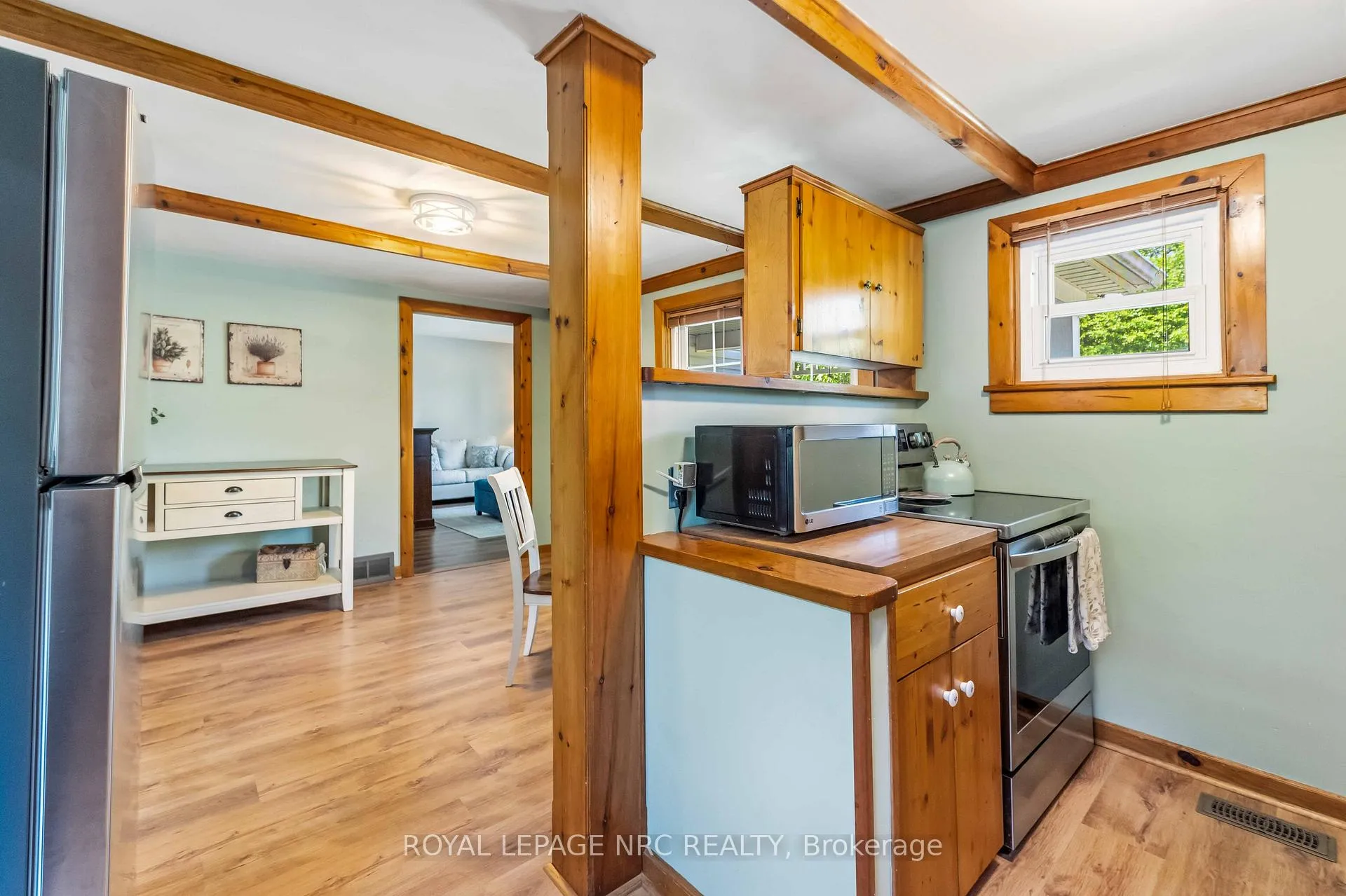 Photo 13 of 18 College Street, Pelham, Fonthill — HOMEH