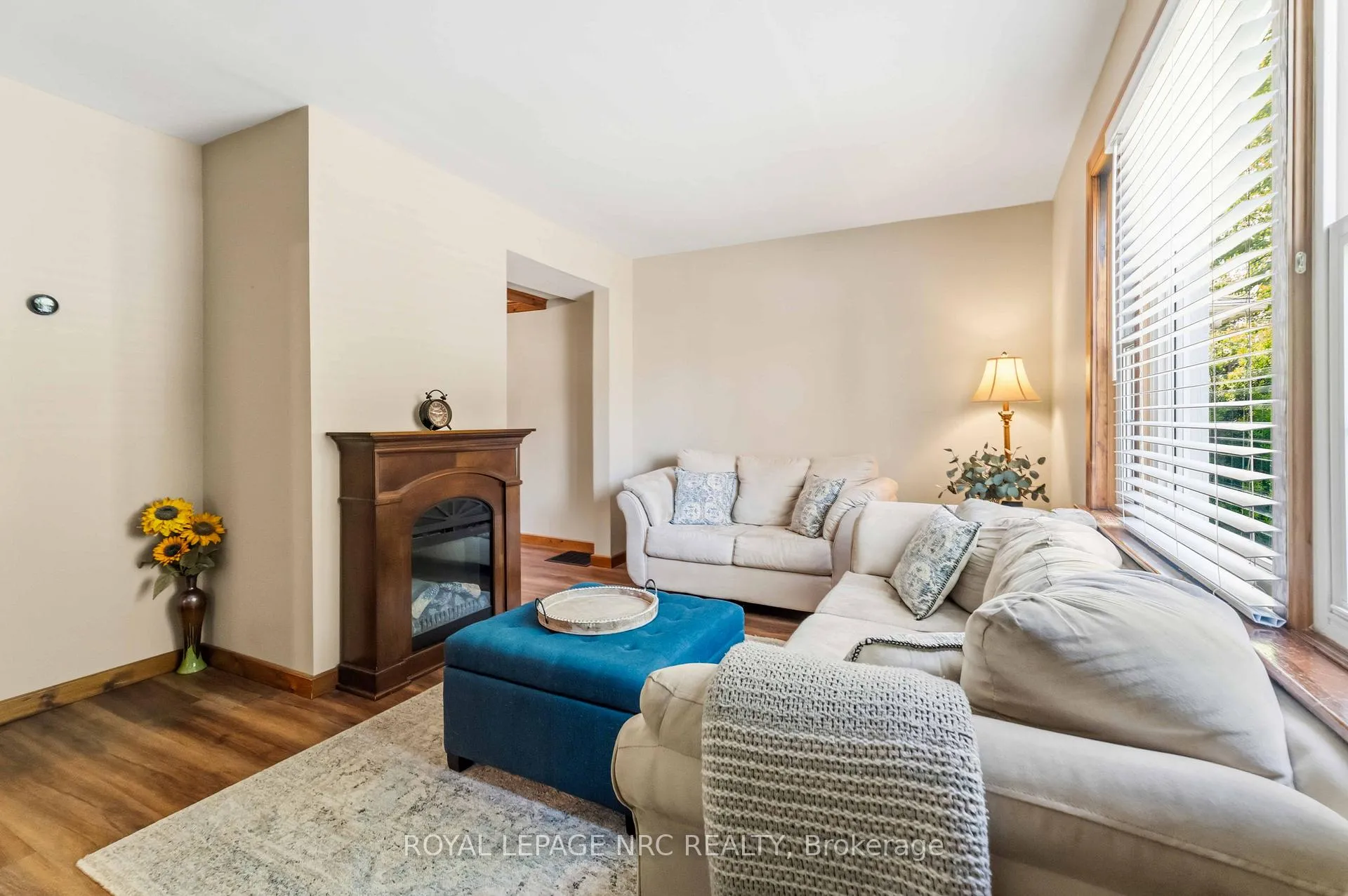 Photo 14 of 18 College Street, Pelham, Fonthill — HOMEH