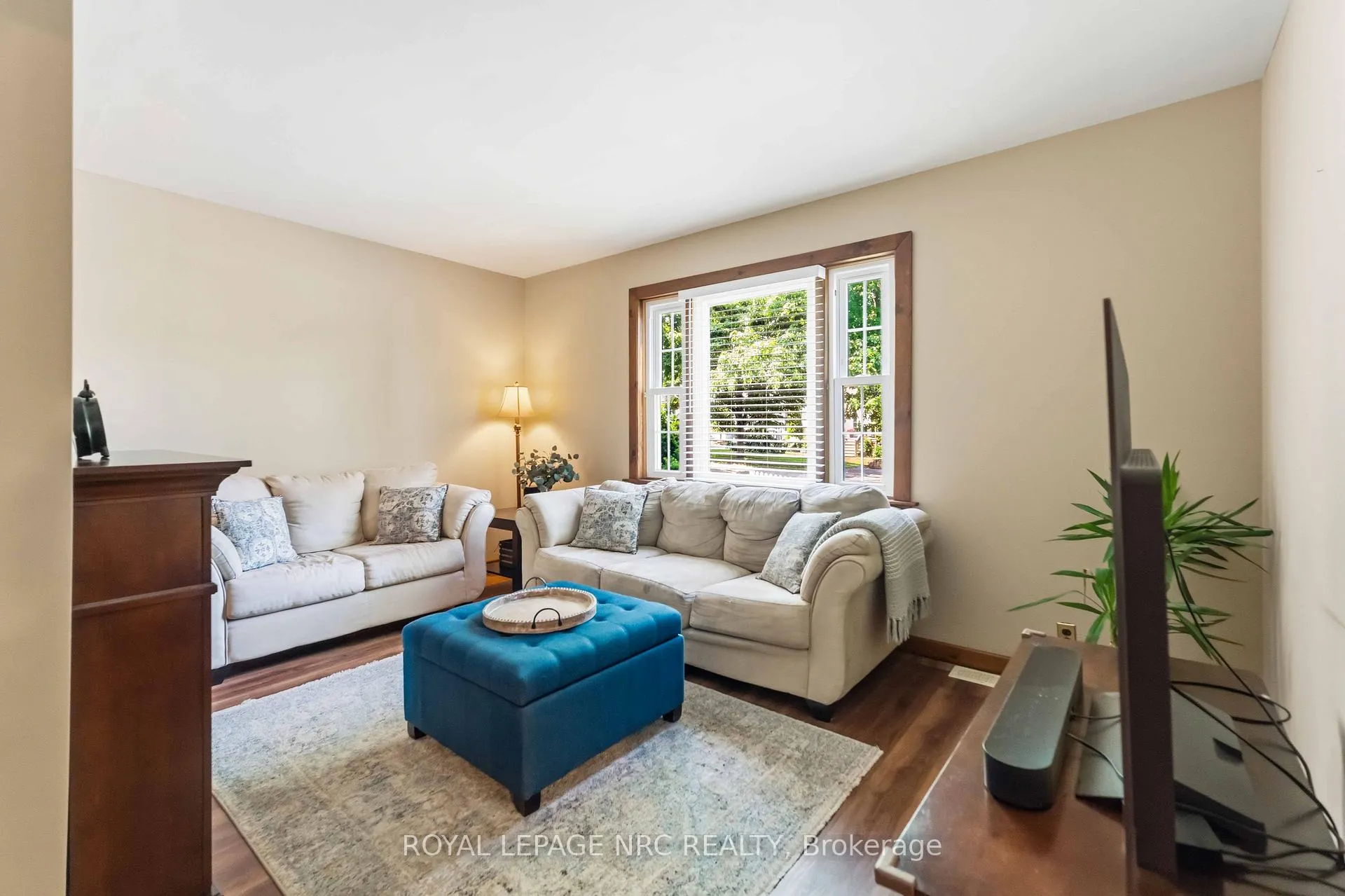 Photo 15 of 18 College Street, Pelham, Fonthill — HOMEH
