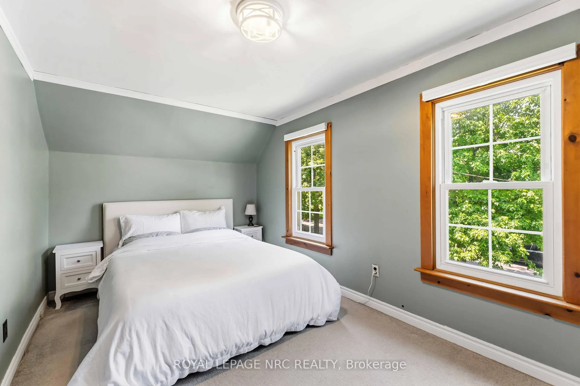 Photo 25 of 18 College Street, Pelham, Fonthill — HOMEH