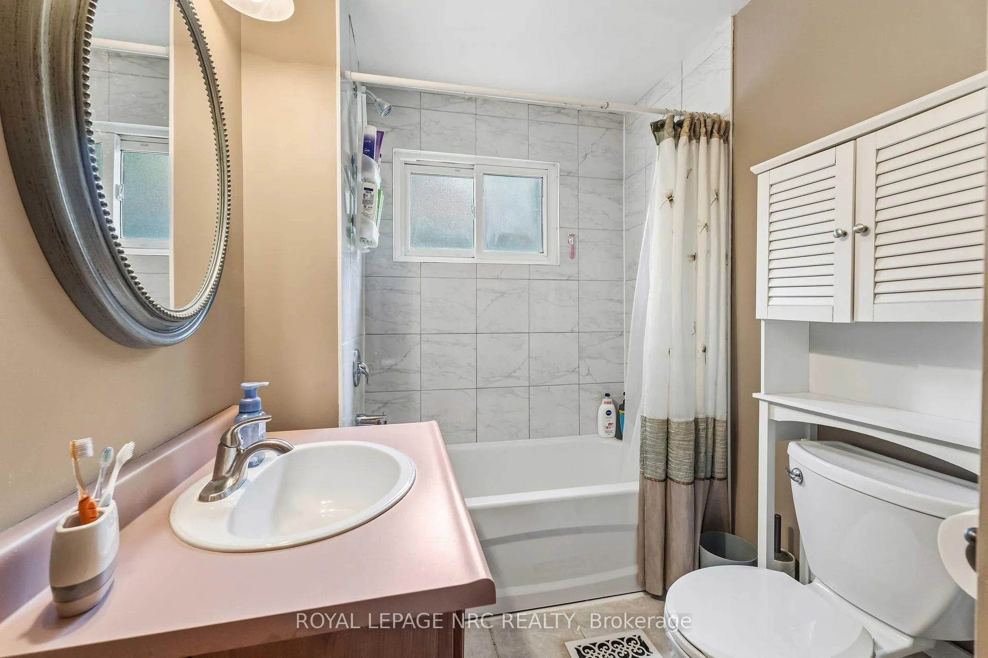 Photo 29 of 18 College Street, Pelham, Fonthill — HOMEH