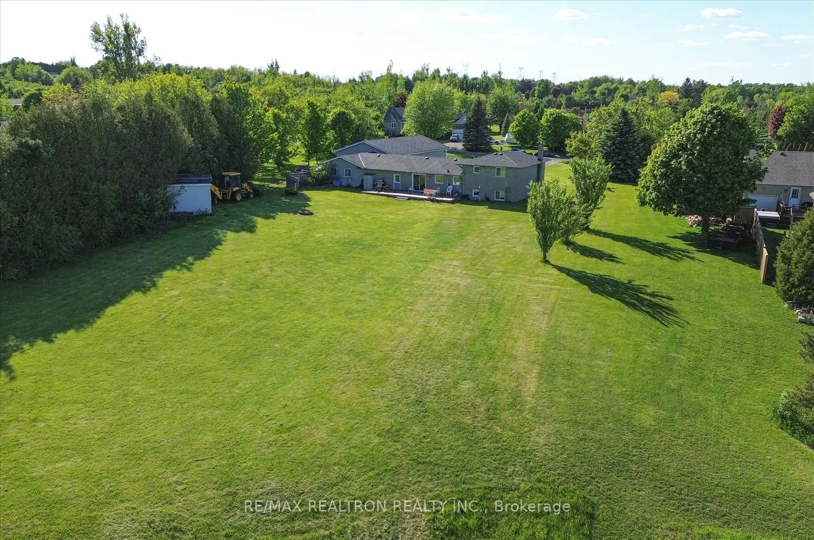Photo 40 of 20 Valley View Drive, Cavan Monaghan, Cavan Twp — HOMEH