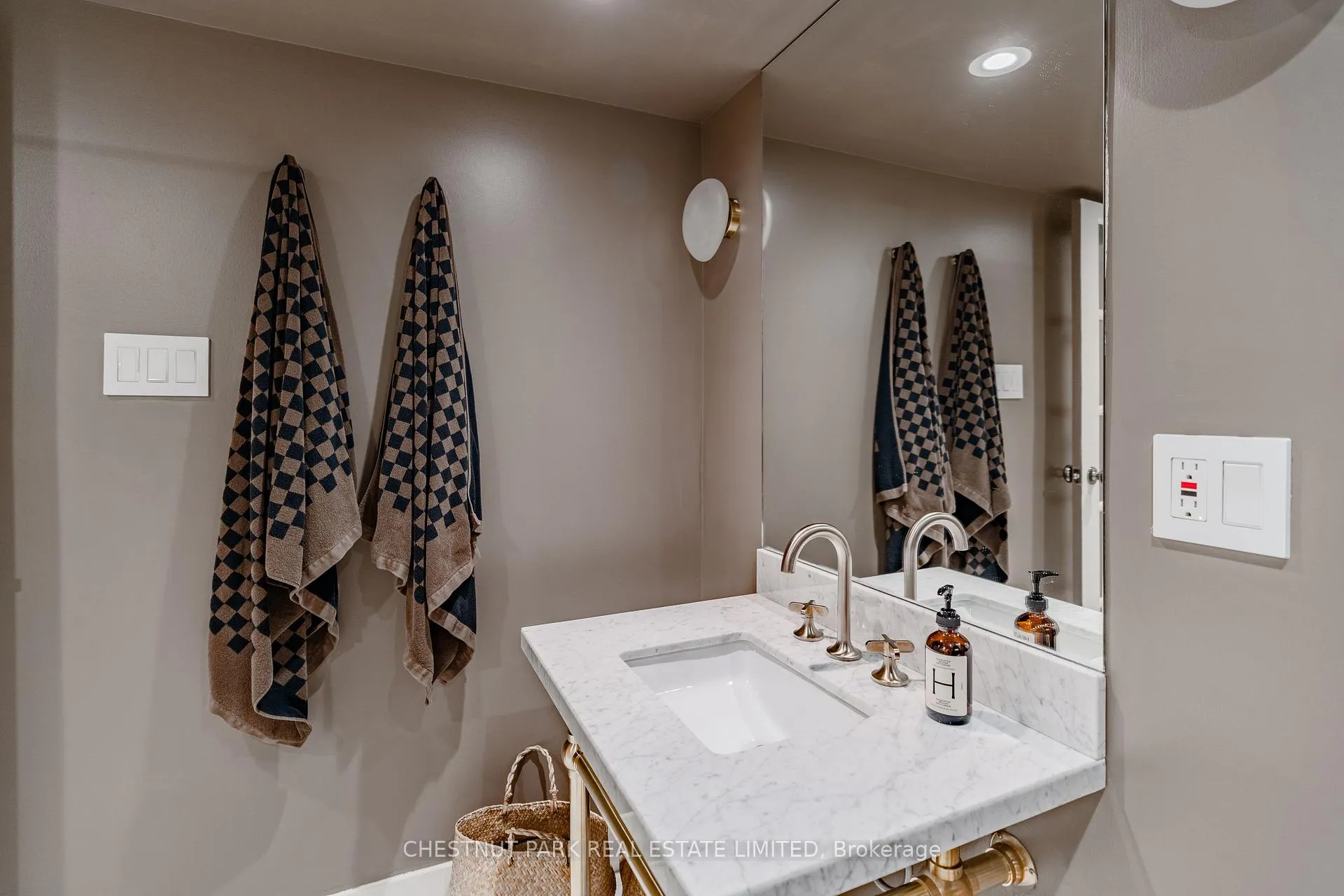 Photo 42 of 52 Bertmount Avenue, Toronto, South Riverdale — HOMEH