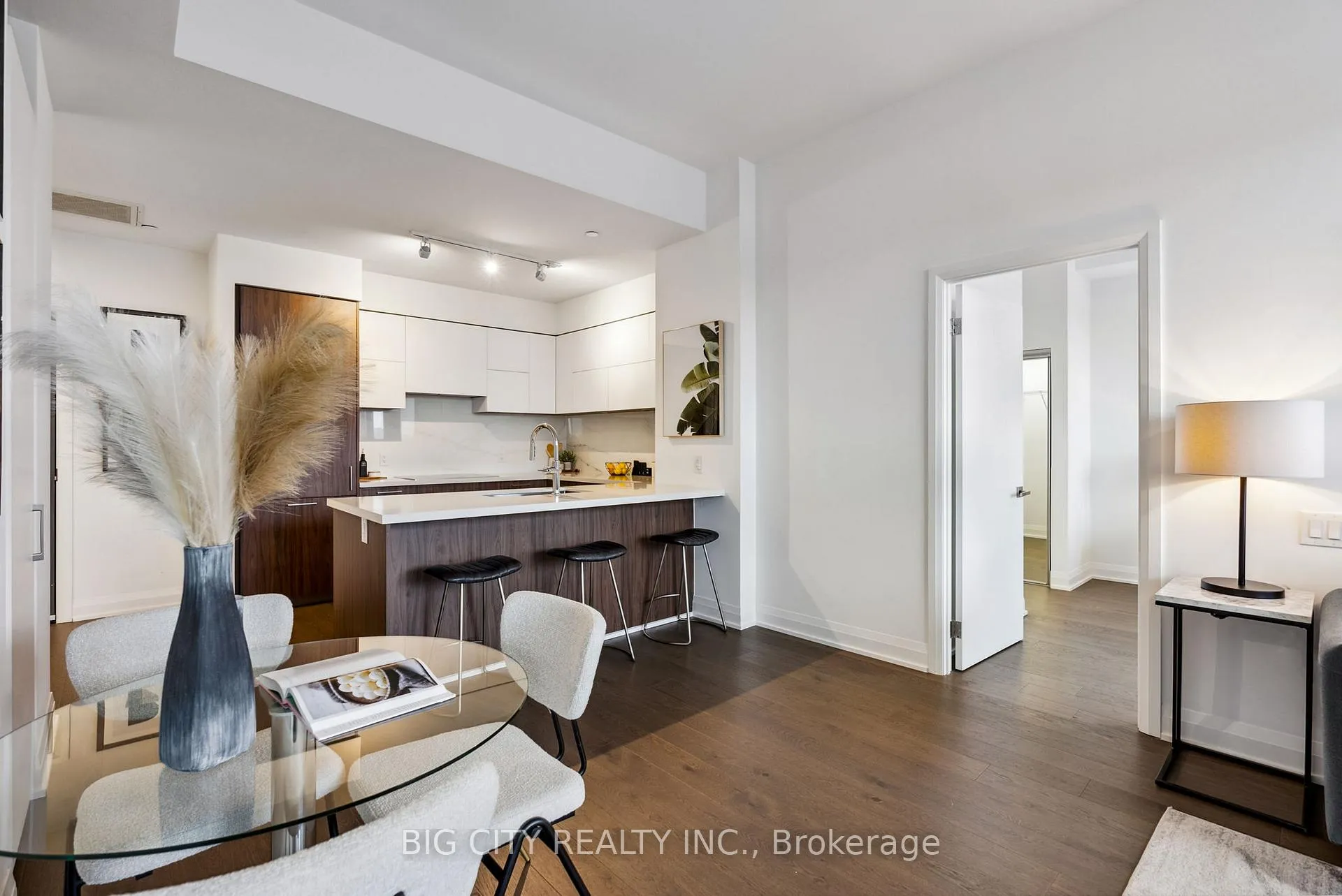 Photo 7 of Unit 705, 33 Frederick Todd Way, Toronto, Thorncliffe Park — HOMEH