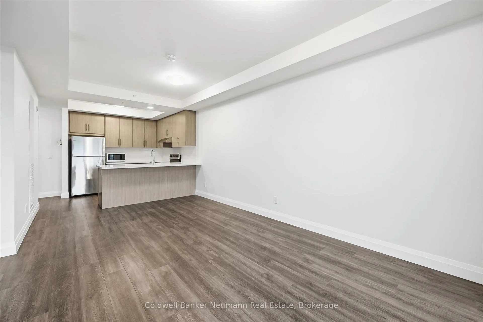 Photo 15 of Unit 601, 30 Hamilton Street S, Hamilton, Waterdown — HOMEH