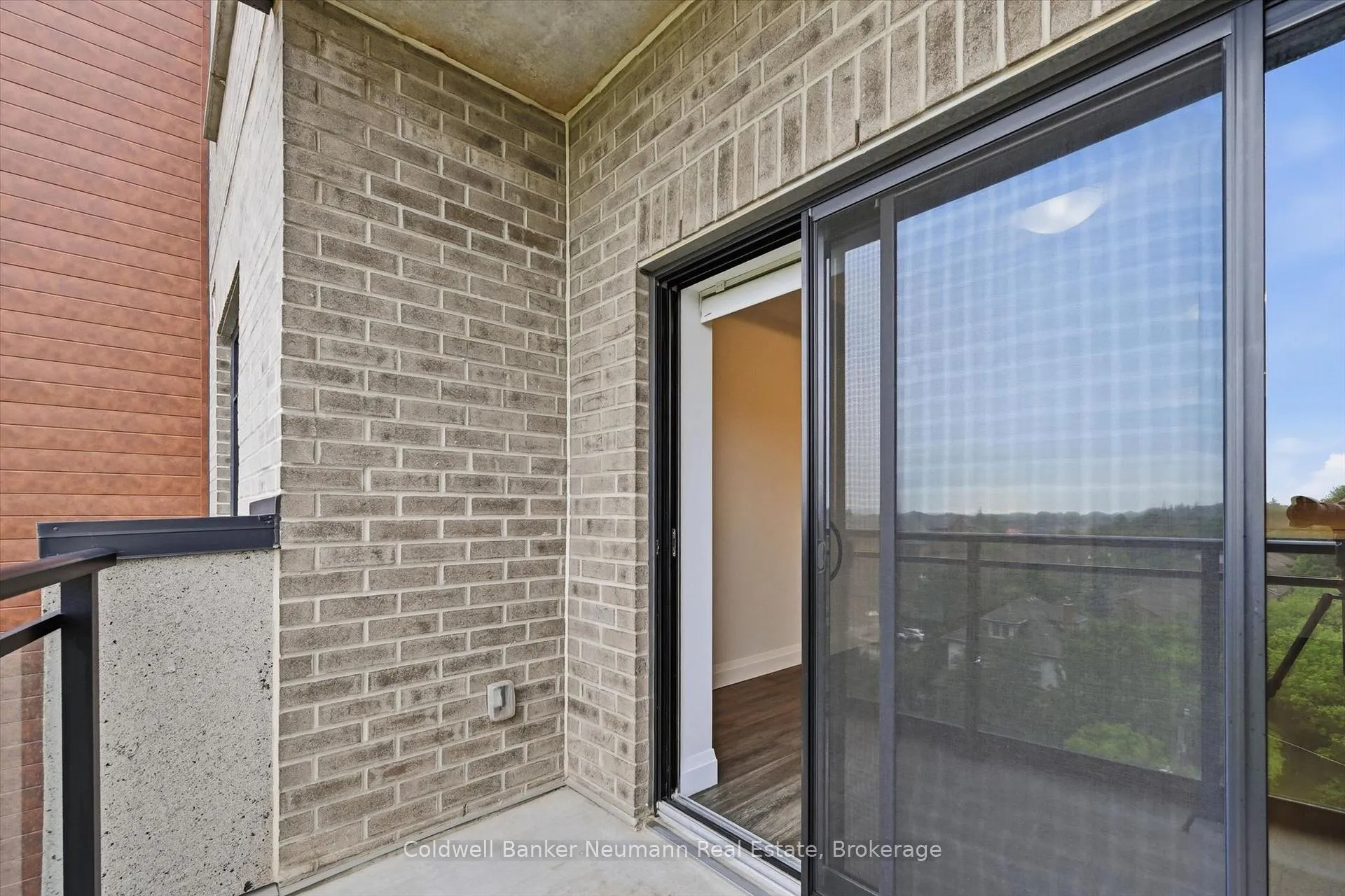 Photo 19 of Unit 601, 30 Hamilton Street S, Hamilton, Waterdown — HOMEH