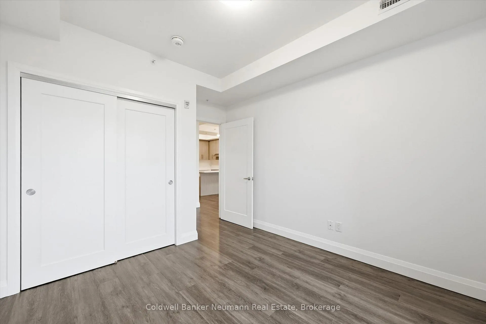 Photo 23 of Unit 601, 30 Hamilton Street S, Hamilton, Waterdown — HOMEH