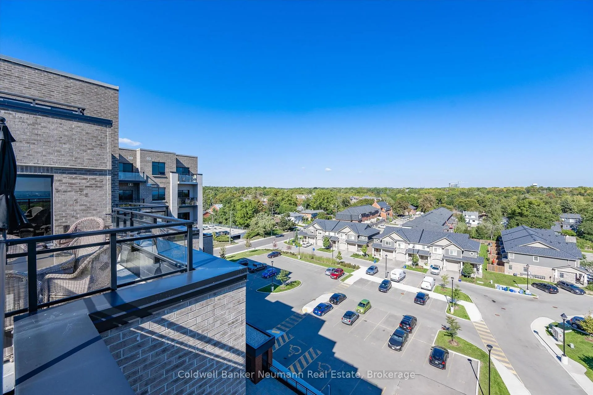 Photo 43 of Unit 601, 30 Hamilton Street S, Hamilton, Waterdown — HOMEH