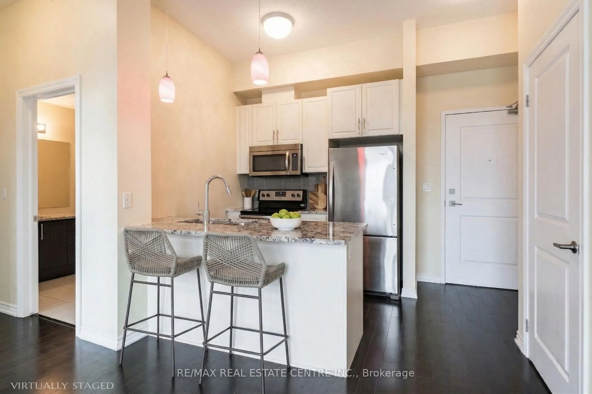 Photo 7 of Unit 413, 35 Southshore Crescent, Hamilton, Lakeshore — HOMEH