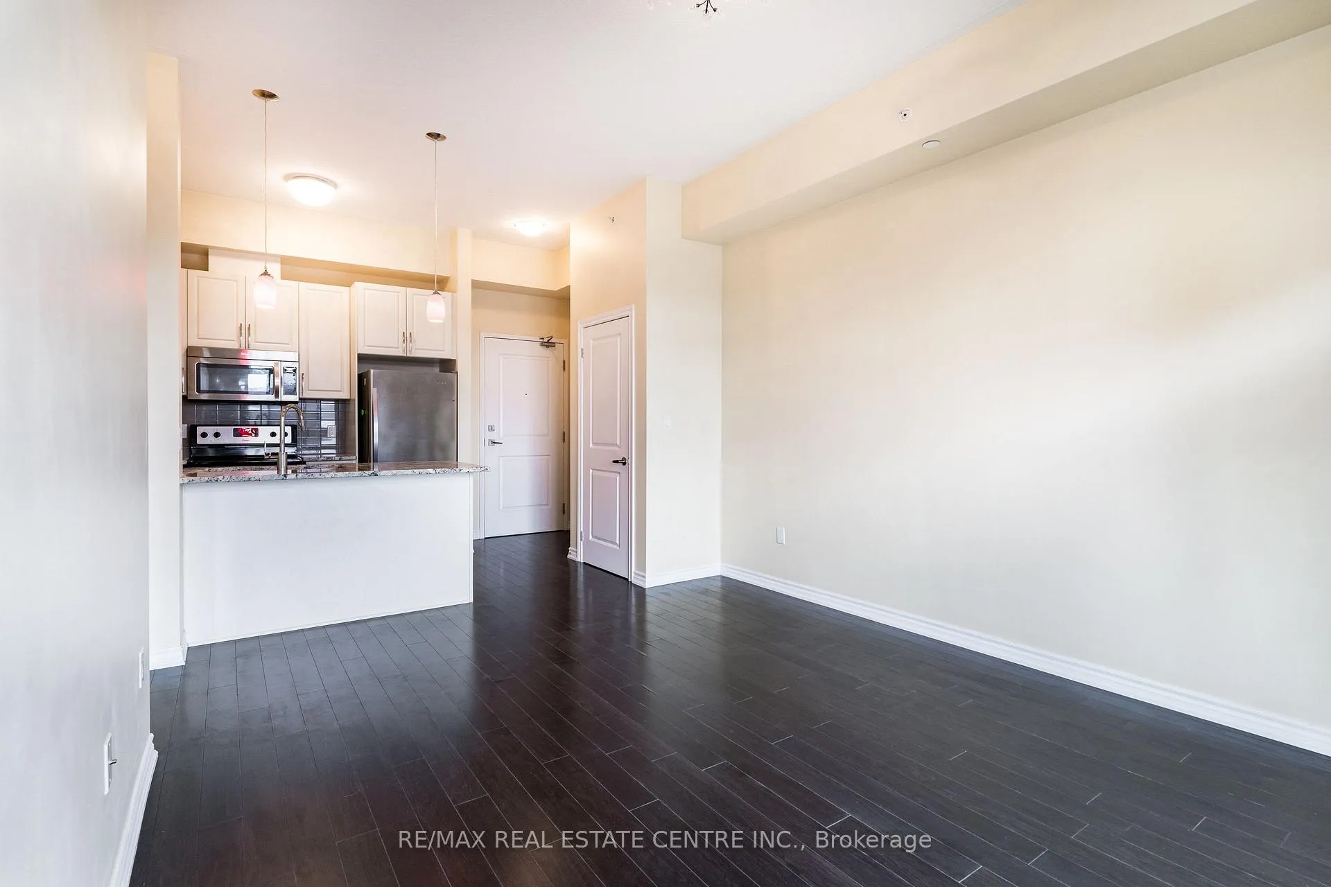 Photo 11 of Unit 413, 35 Southshore Crescent, Hamilton, Lakeshore — HOMEH
