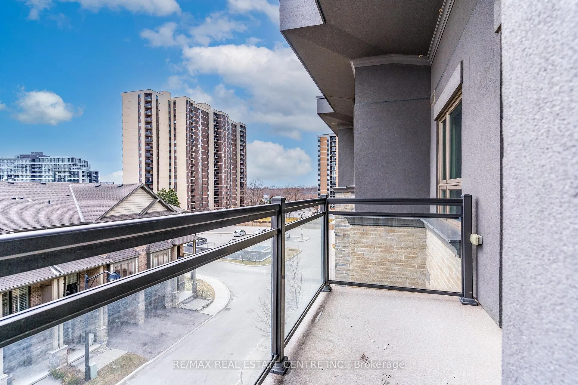 Photo 21 of Unit 413, 35 Southshore Crescent, Hamilton, Lakeshore — HOMEH