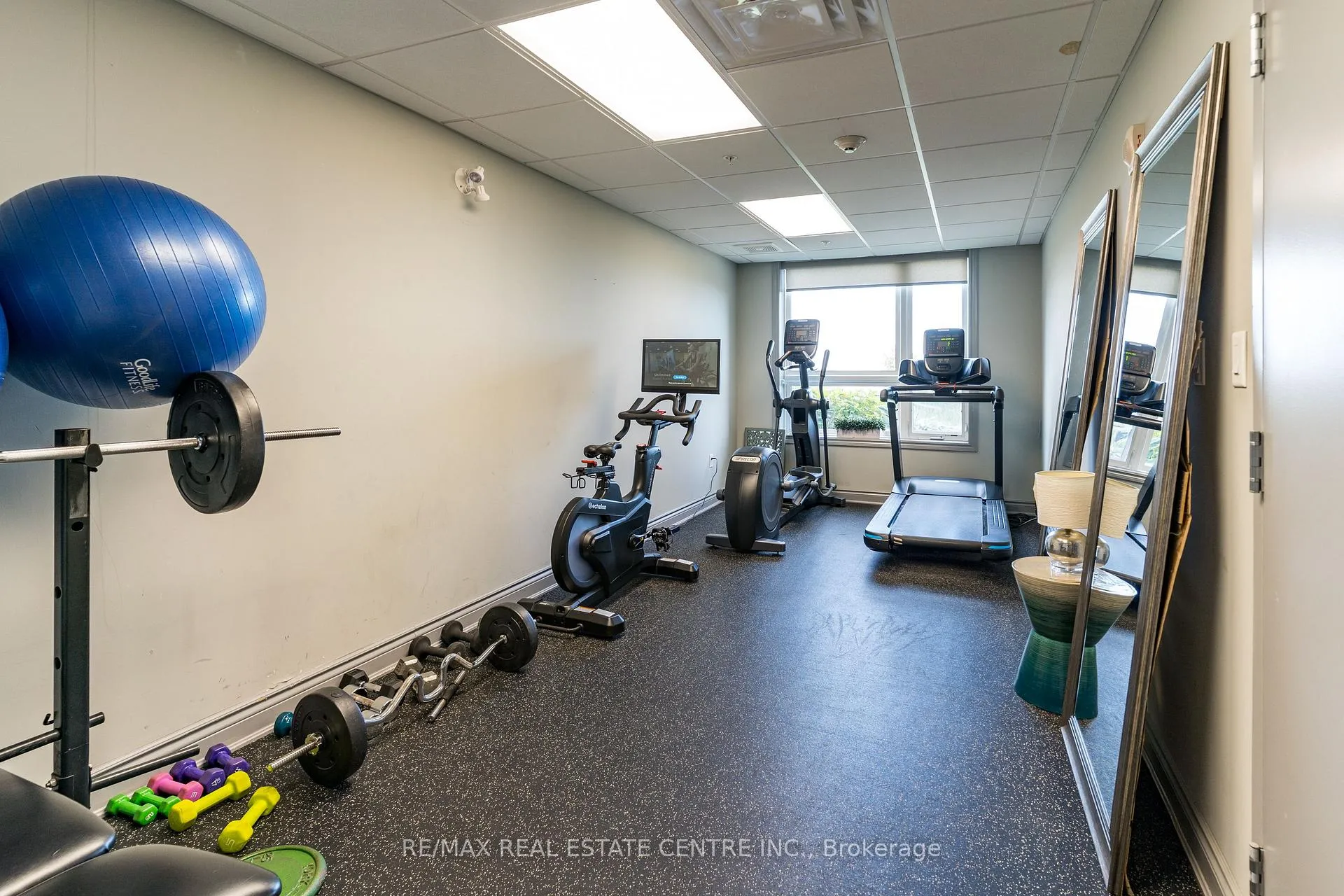 Photo 22 of Unit 413, 35 Southshore Crescent, Hamilton, Lakeshore — HOMEH