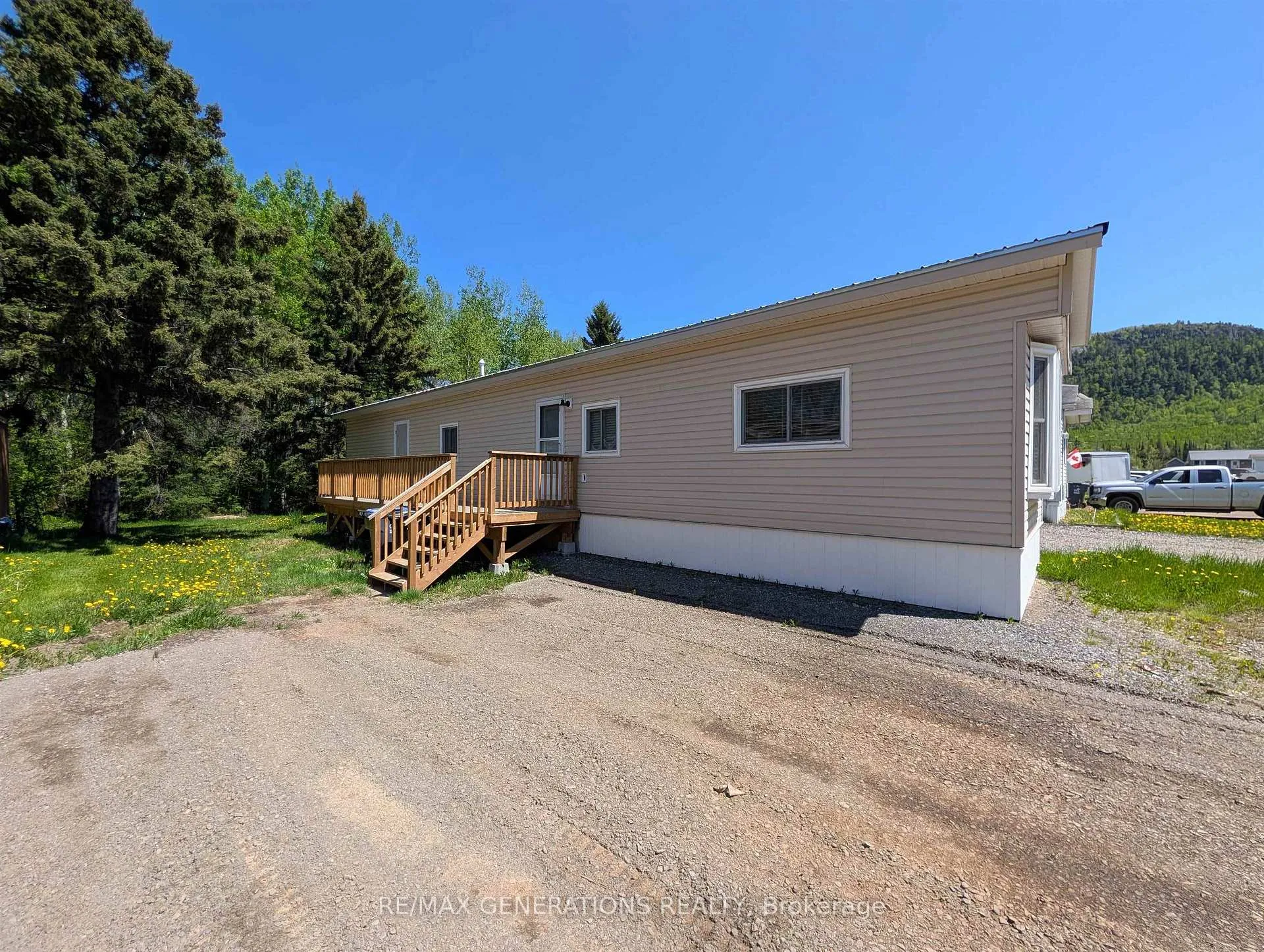 Photo 3 of Unit G11, 1055 Chippewa Road, Thunder Bay, Mountain Road — HOMEH