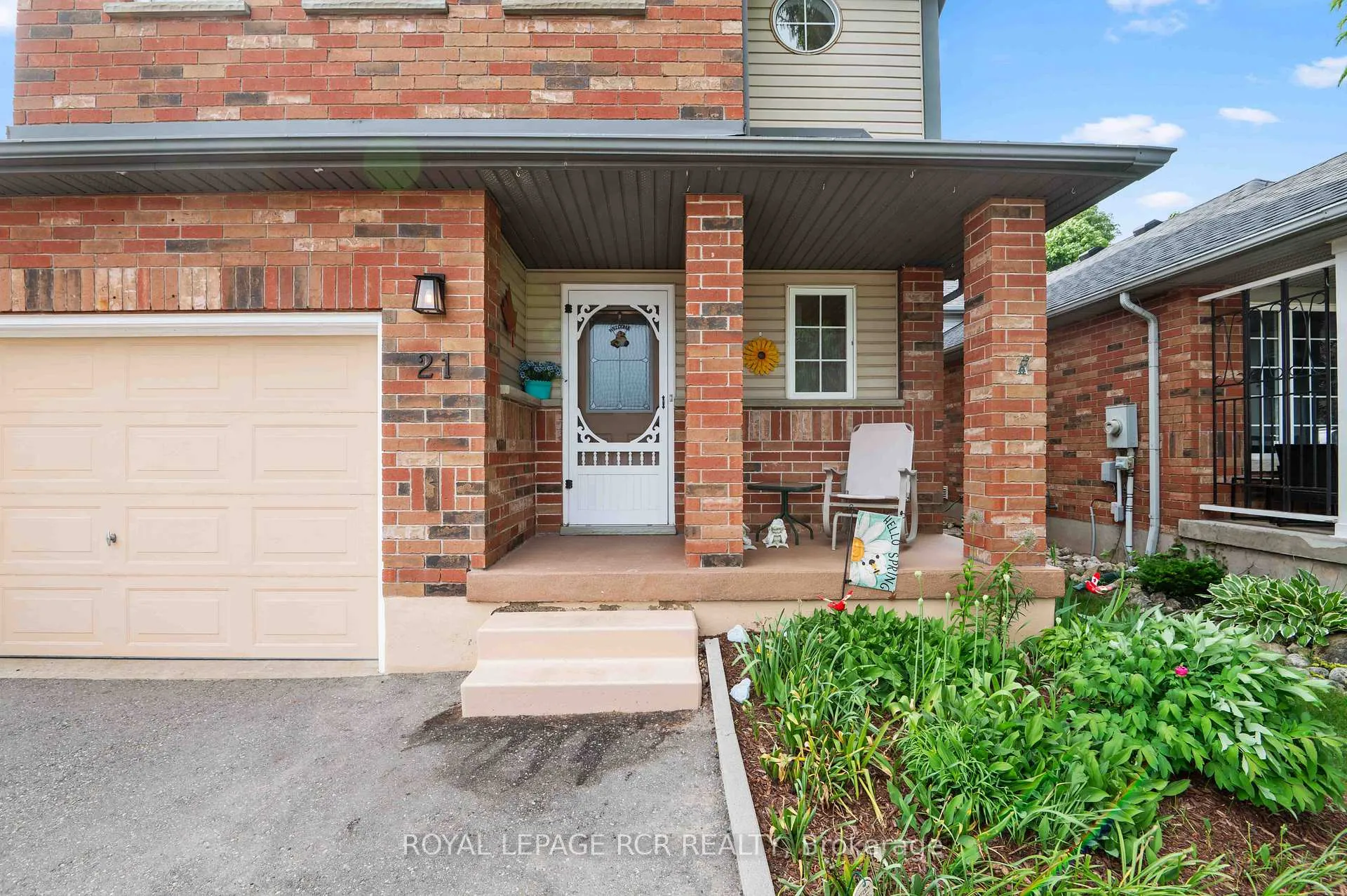 Photo 2 of 21 Settlers Road, Orangeville — HOMEH