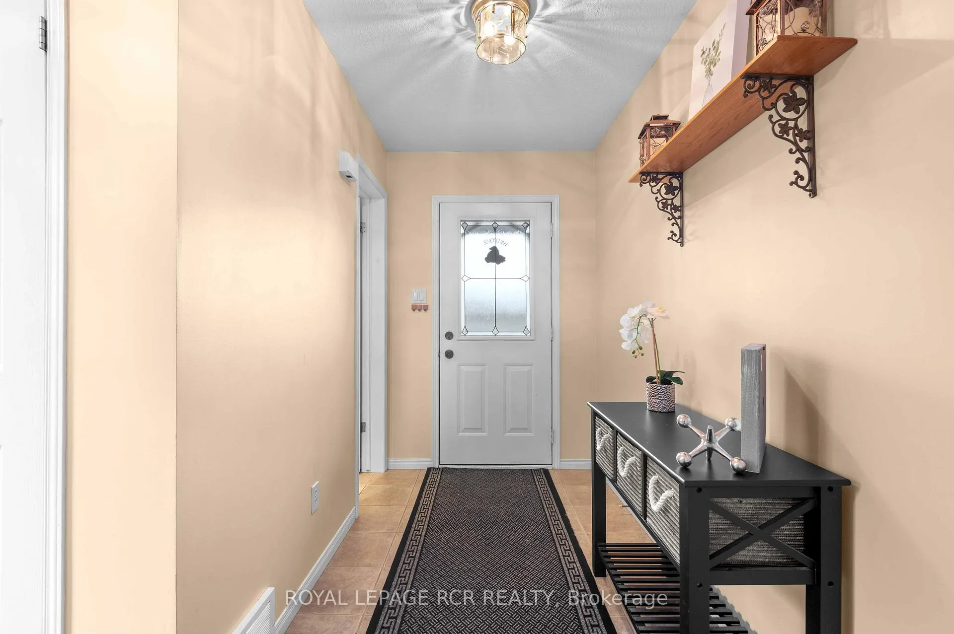 Photo 4 of 21 Settlers Road, Orangeville — HOMEH