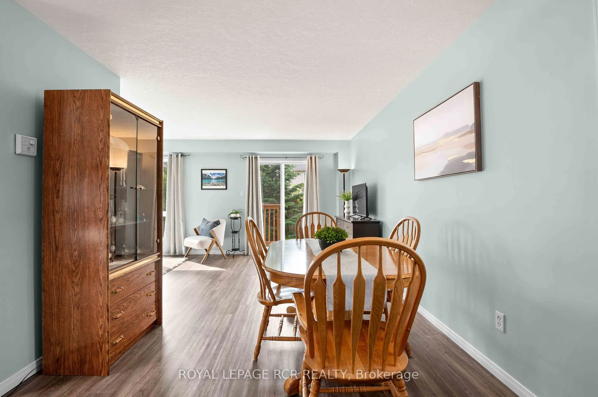 Photo 7 of 21 Settlers Road, Orangeville — HOMEH