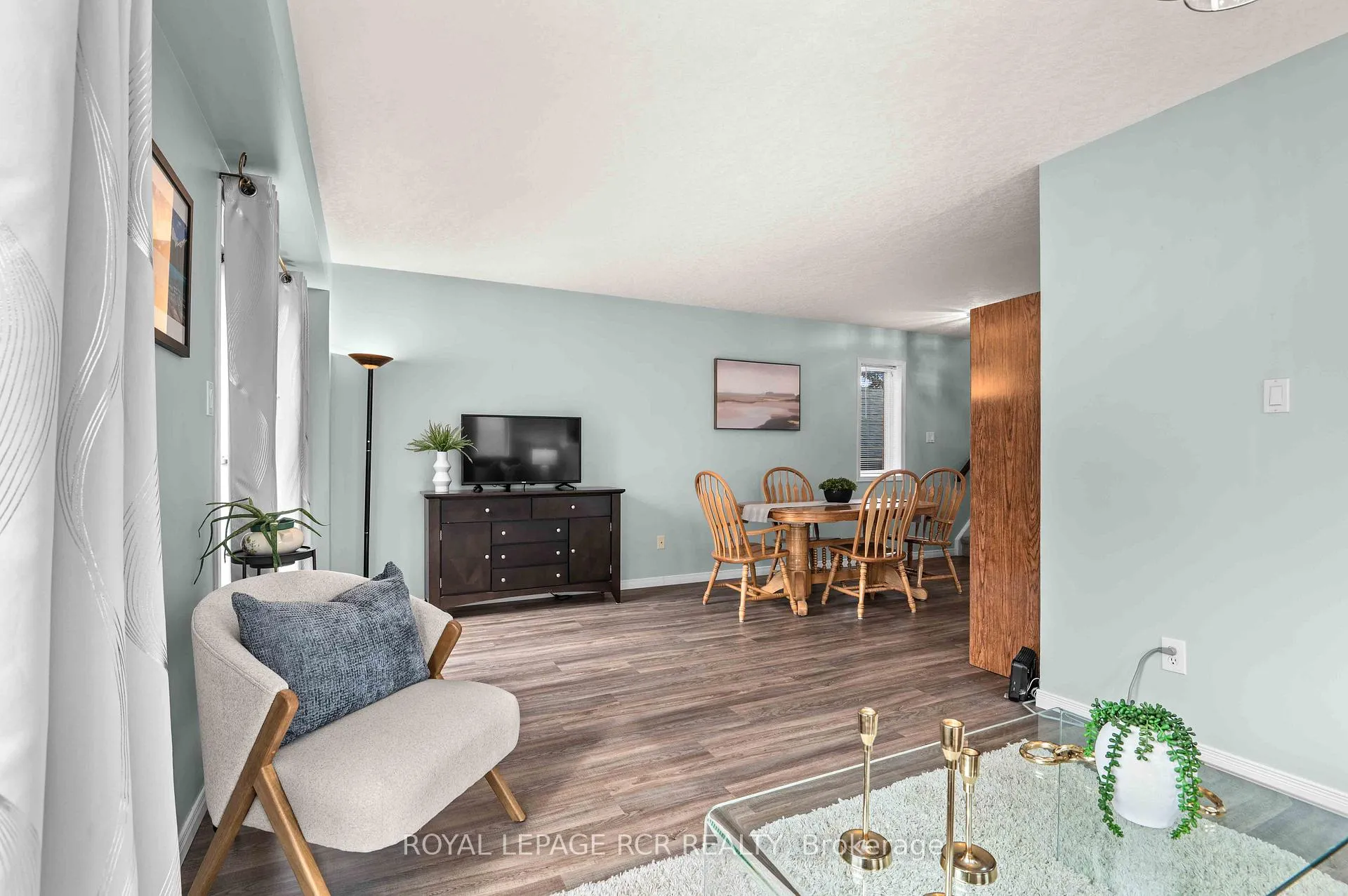 Photo 17 of 21 Settlers Road, Orangeville — HOMEH