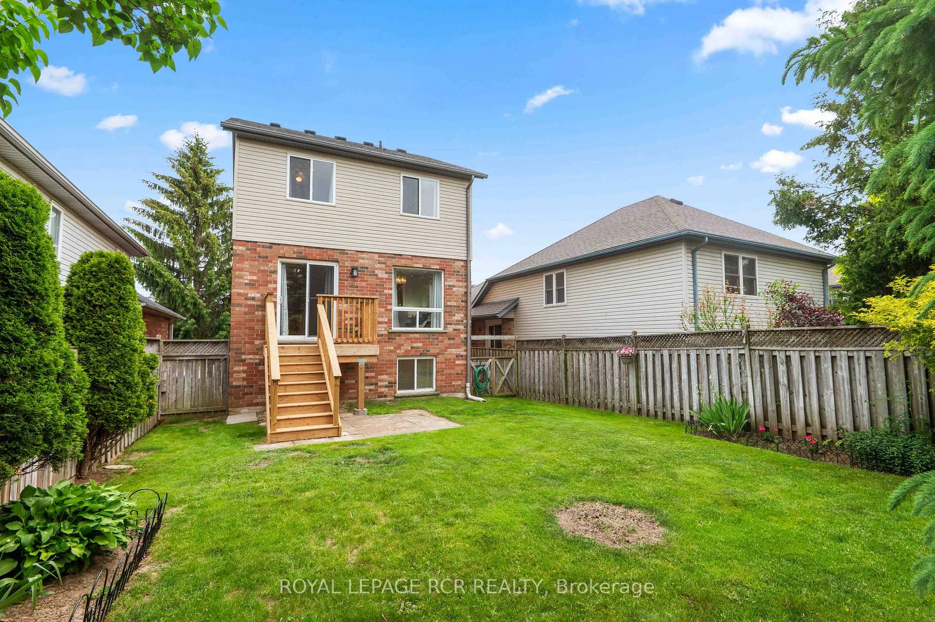 Photo 38 of 21 Settlers Road, Orangeville — HOMEH