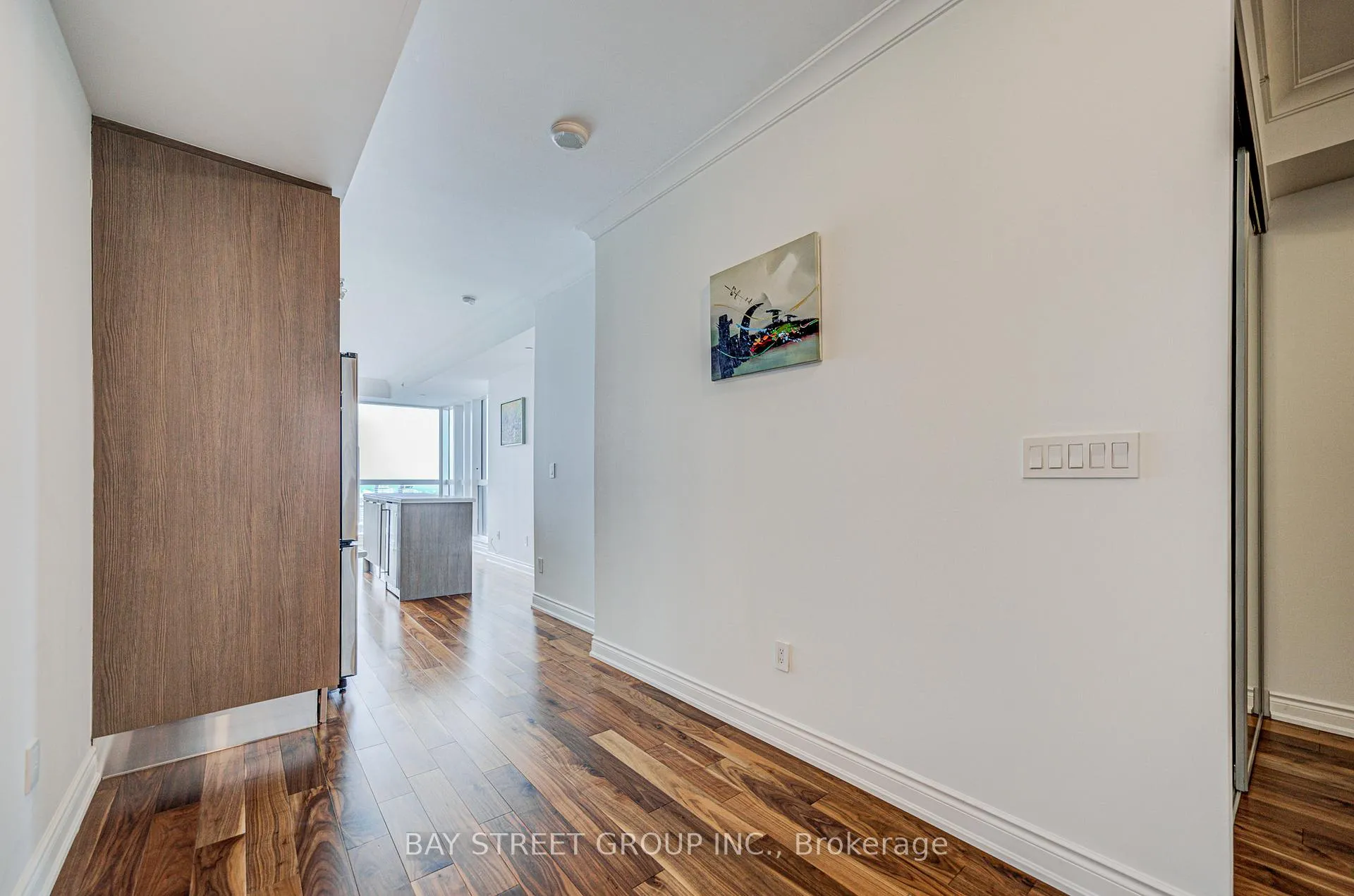 Photo 5 of Unit 6701, 388 Yonge Street, Toronto, Bay Street Corridor — HOMEH