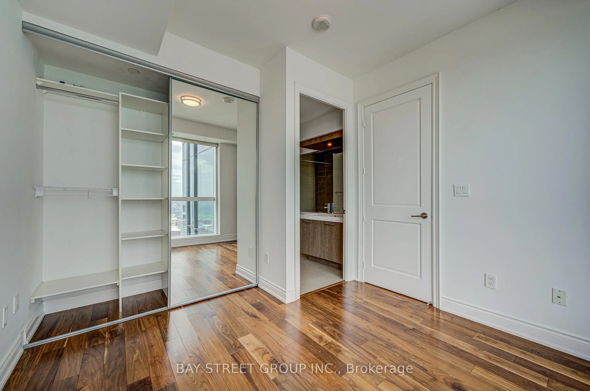Photo 14 of Unit 6701, 388 Yonge Street, Toronto, Bay Street Corridor — HOMEH