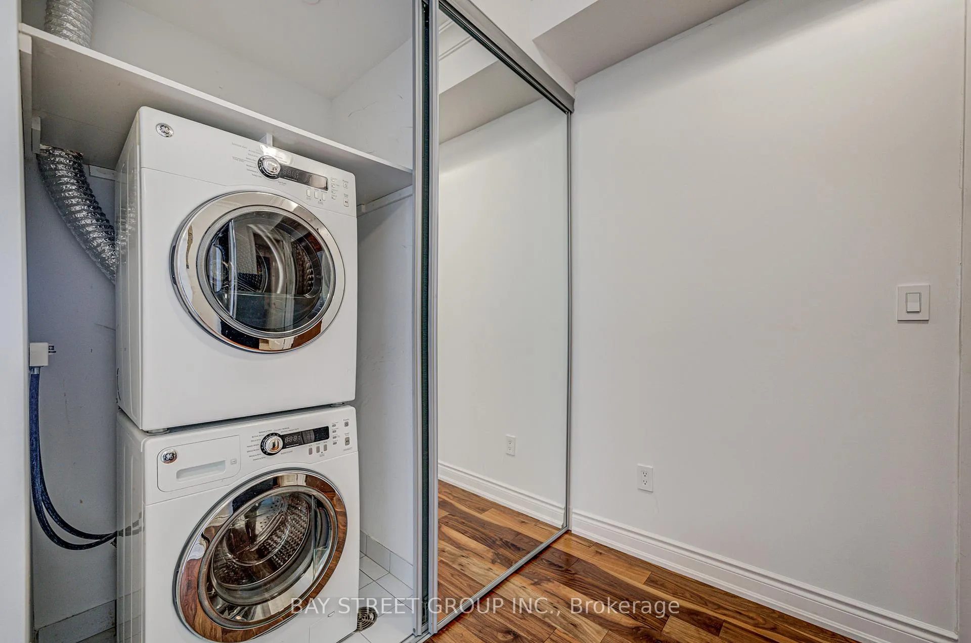 Photo 16 of Unit 6701, 388 Yonge Street, Toronto, Bay Street Corridor — HOMEH