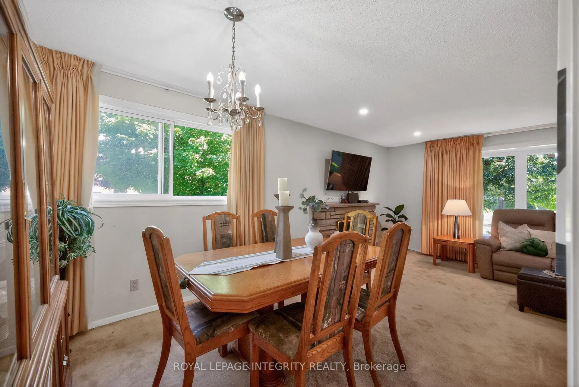 Photo 18 of 619 Blanchard Crescent, Ottawa, Mooneys Bay/Revelstoke — HOMEH