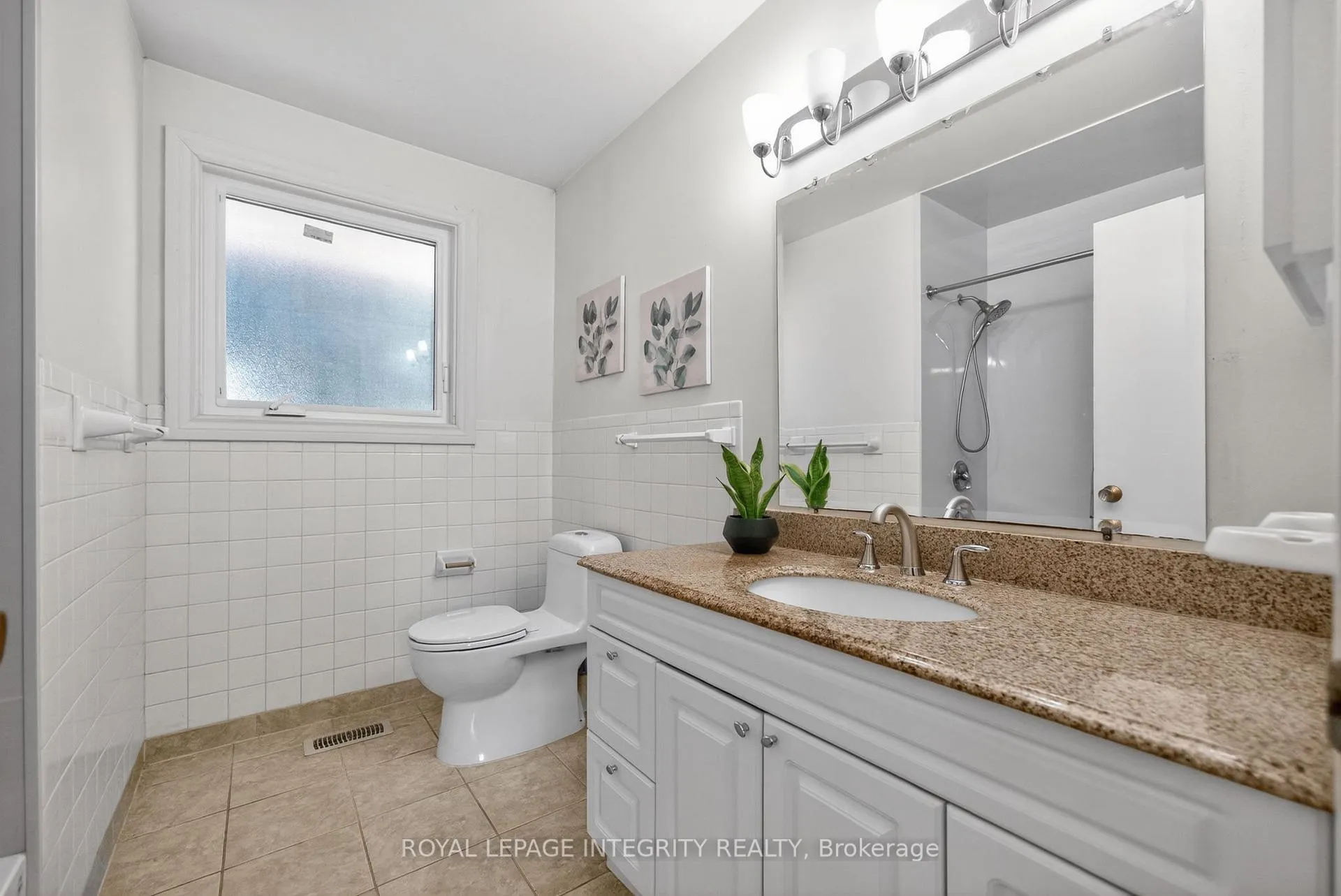 Photo 26 of 619 Blanchard Crescent, Ottawa, Mooneys Bay/Revelstoke — HOMEH