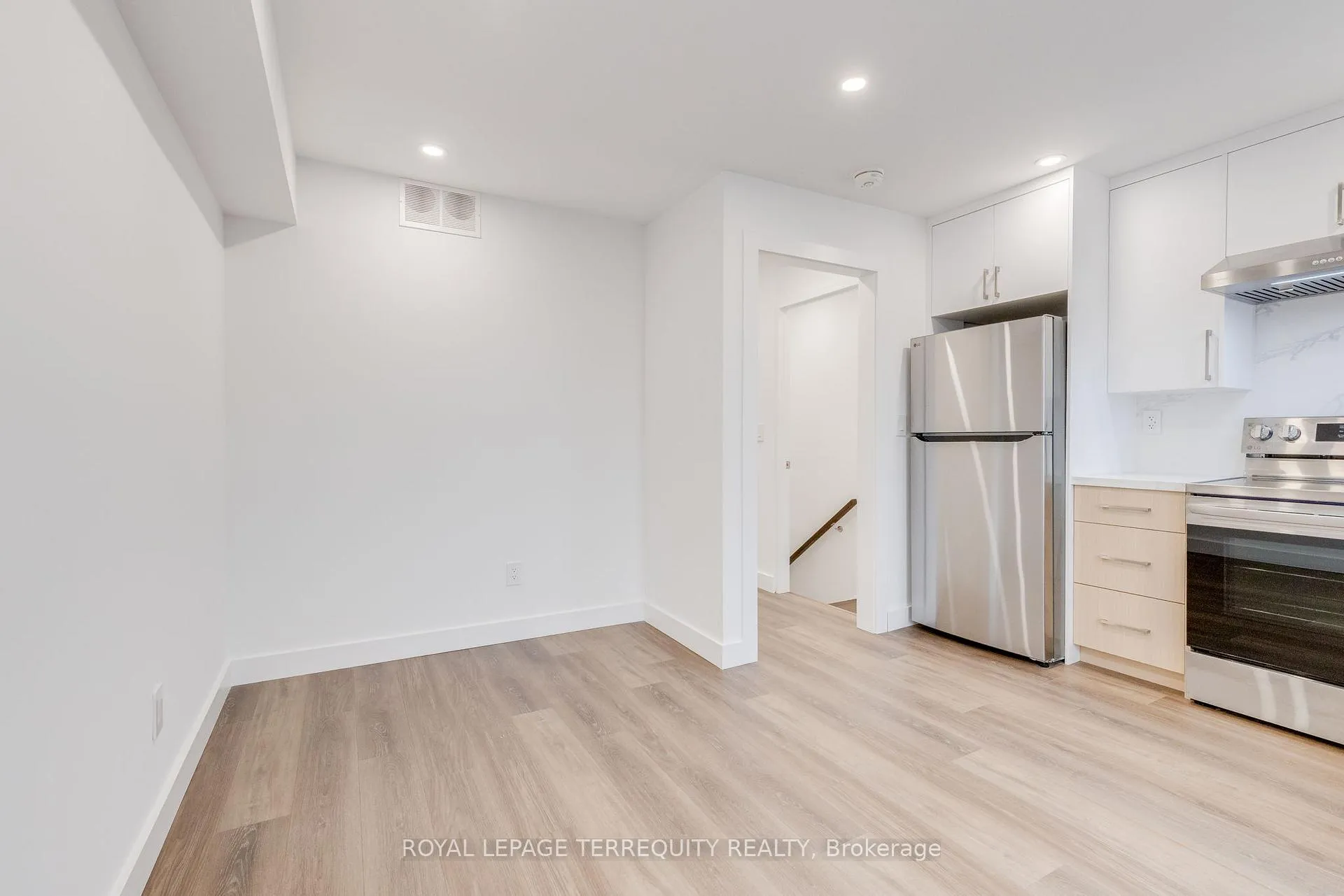 Photo 4 of Unit 3, 94 Earlscourt Avenue, Toronto, Corso Italia-Davenport — HOMEH