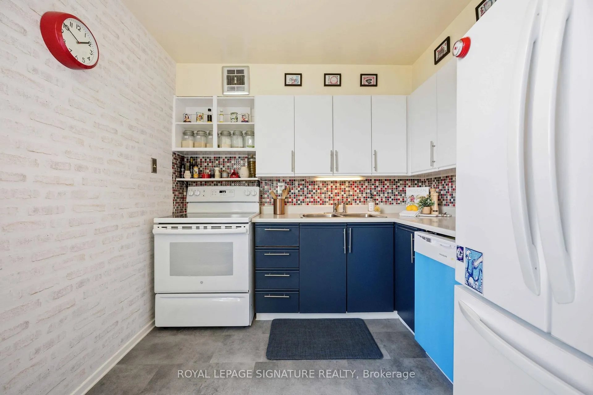 Photo 16 of Unit 1502, 980 Broadview Avenue, Toronto, Broadview North — HOMEH