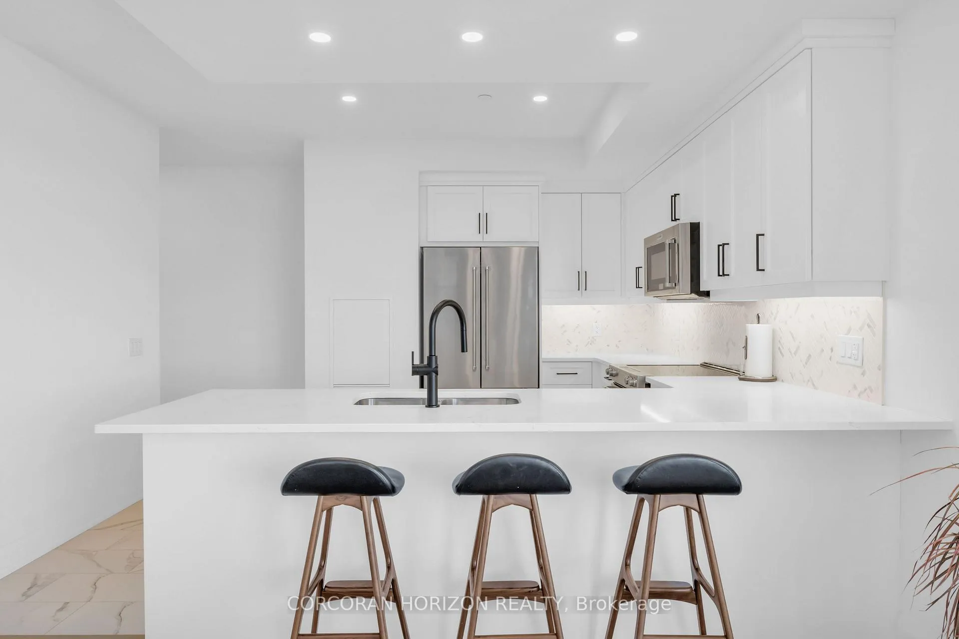 Photo 11 of Unit 1105, 71 Wyndham Street S, Guelph, St. Patrick's Ward — HOMEH