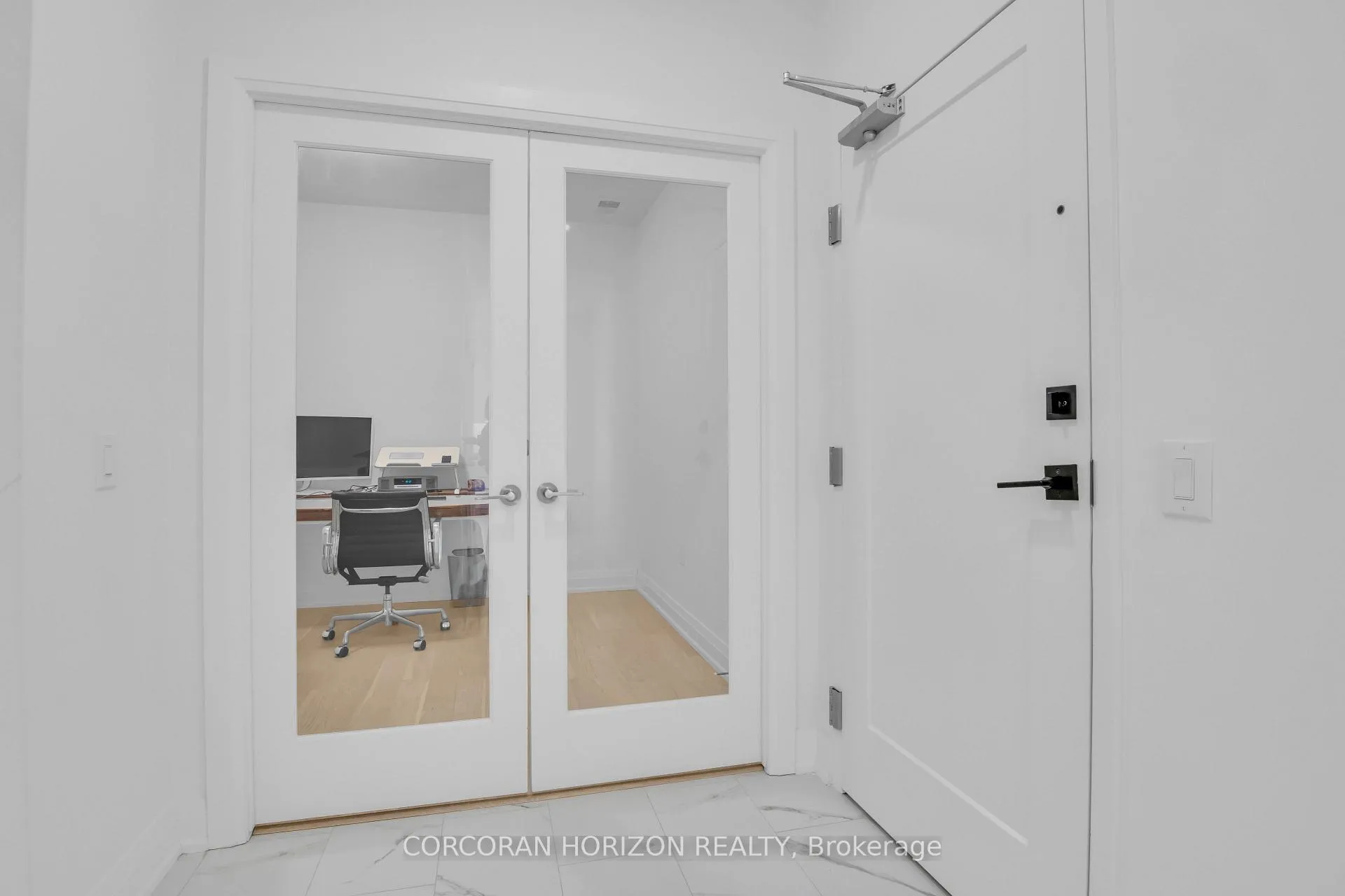Photo 18 of Unit 1105, 71 Wyndham Street S, Guelph, St. Patrick's Ward — HOMEH