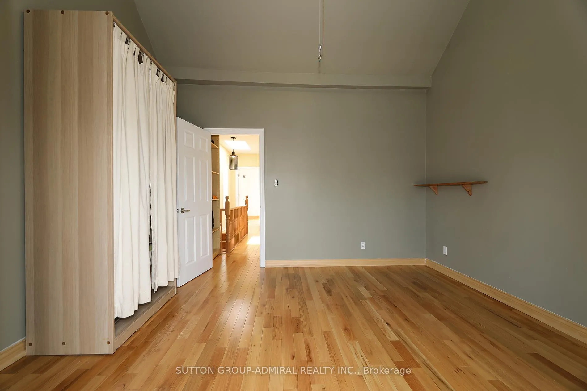 Photo 20 of 21 Wallace Avenue, Toronto, Dovercourt-Wallace Emerson-Junction — HOMEH