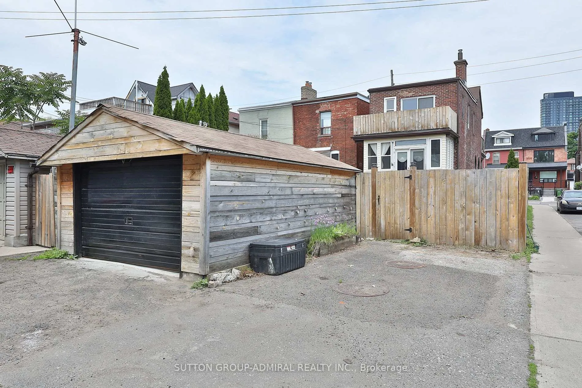 Photo 32 of 21 Wallace Avenue, Toronto, Dovercourt-Wallace Emerson-Junction — HOMEH