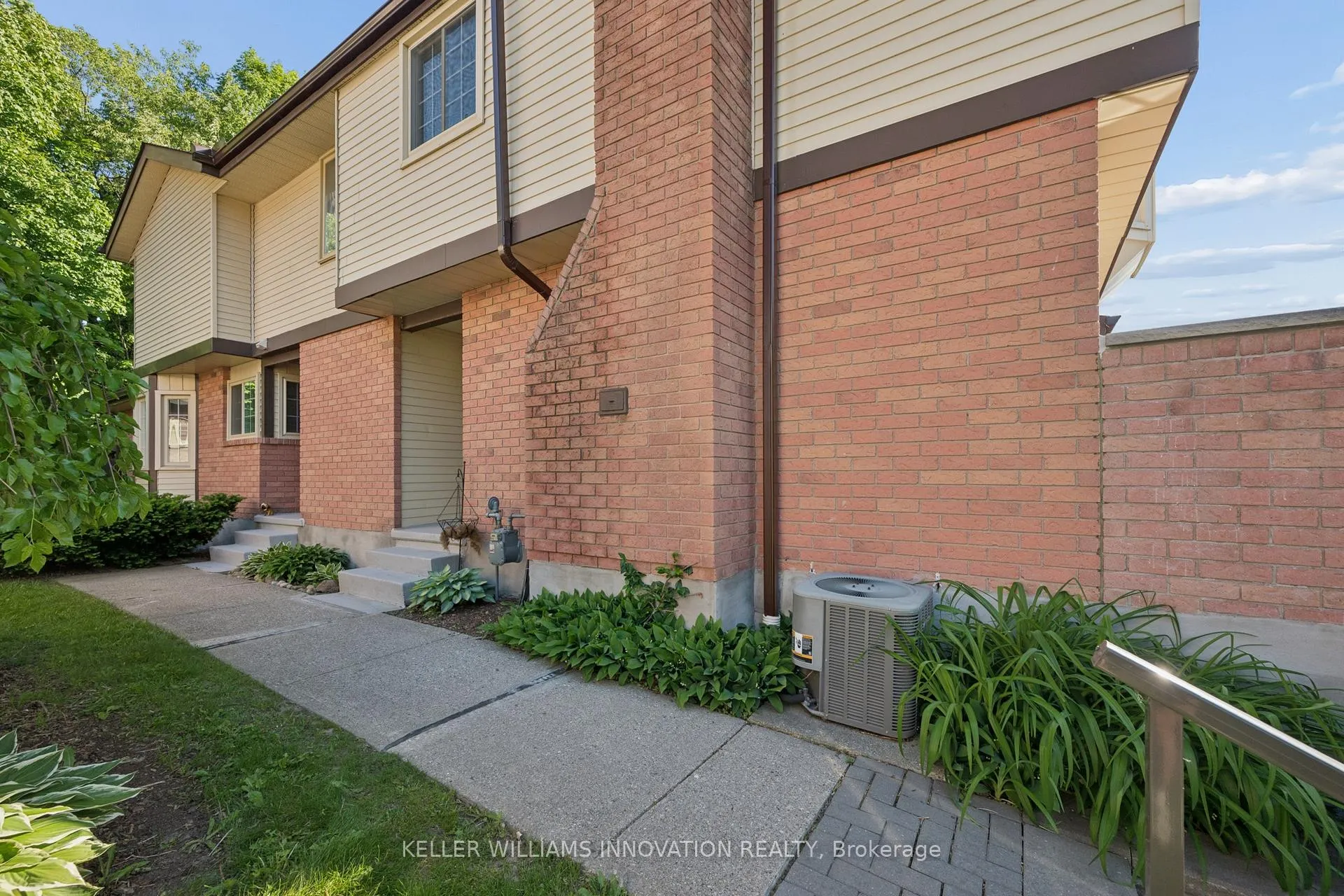 Photo 9 of Unit 8, 236 Kingswood Drive, Kitchener — HOMEH