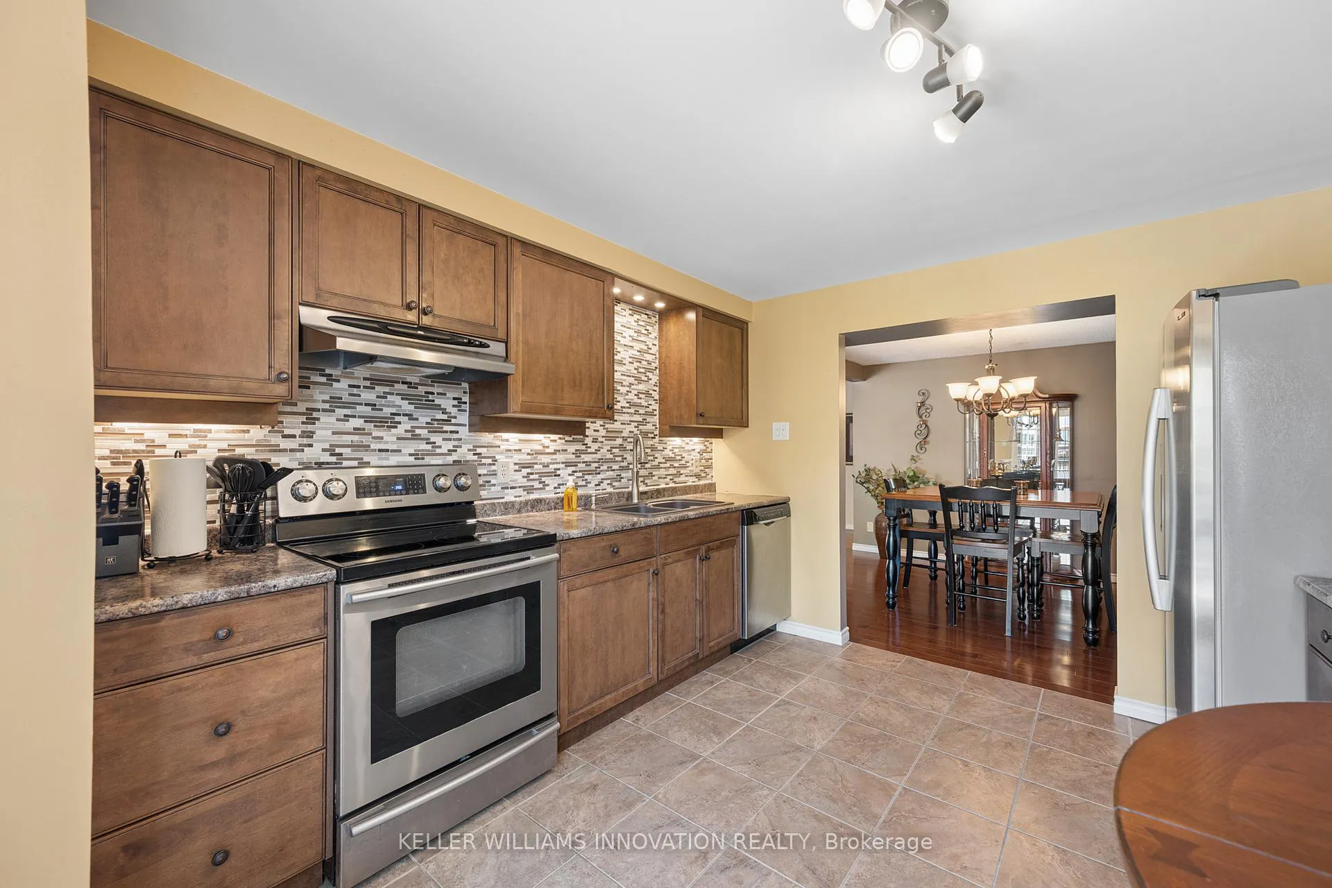 Photo 23 of Unit 8, 236 Kingswood Drive, Kitchener — HOMEH