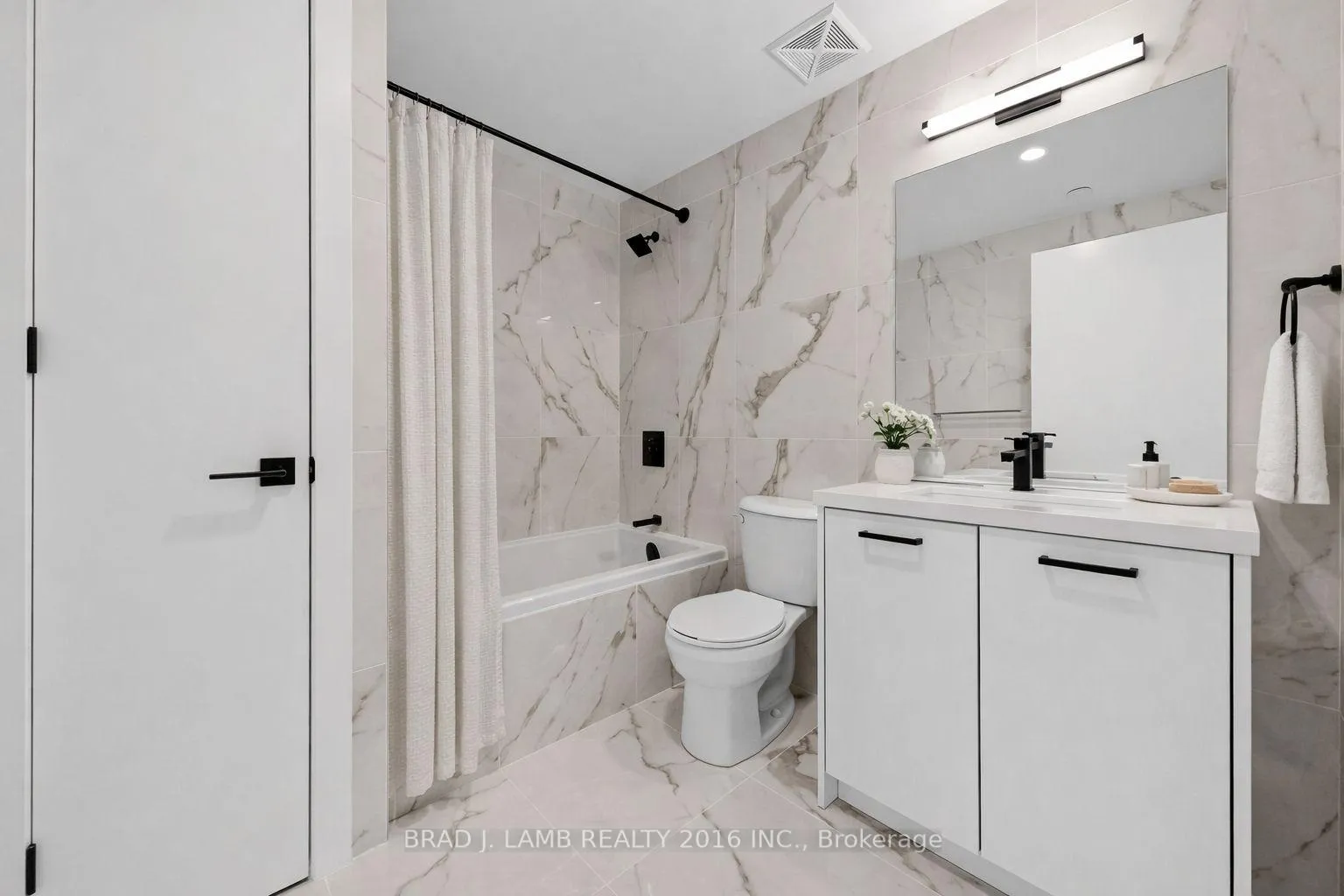 Photo 3 of Unit 2708, 284 King Street E, Toronto, Moss Park — HOMEH