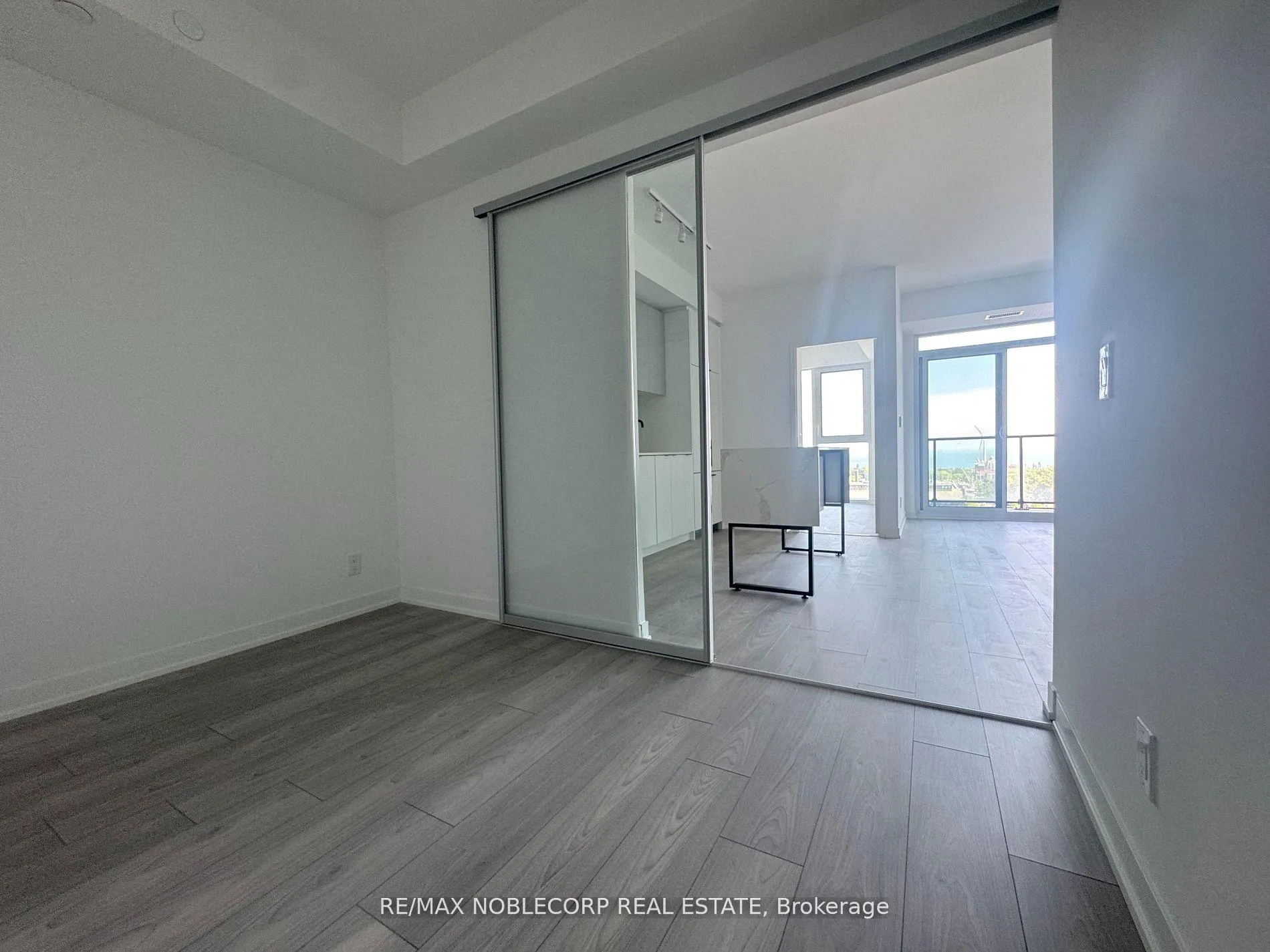 Photo 17 of Unit 1019, 285 Dufferin Street, Toronto, South Parkdale — HOMEH