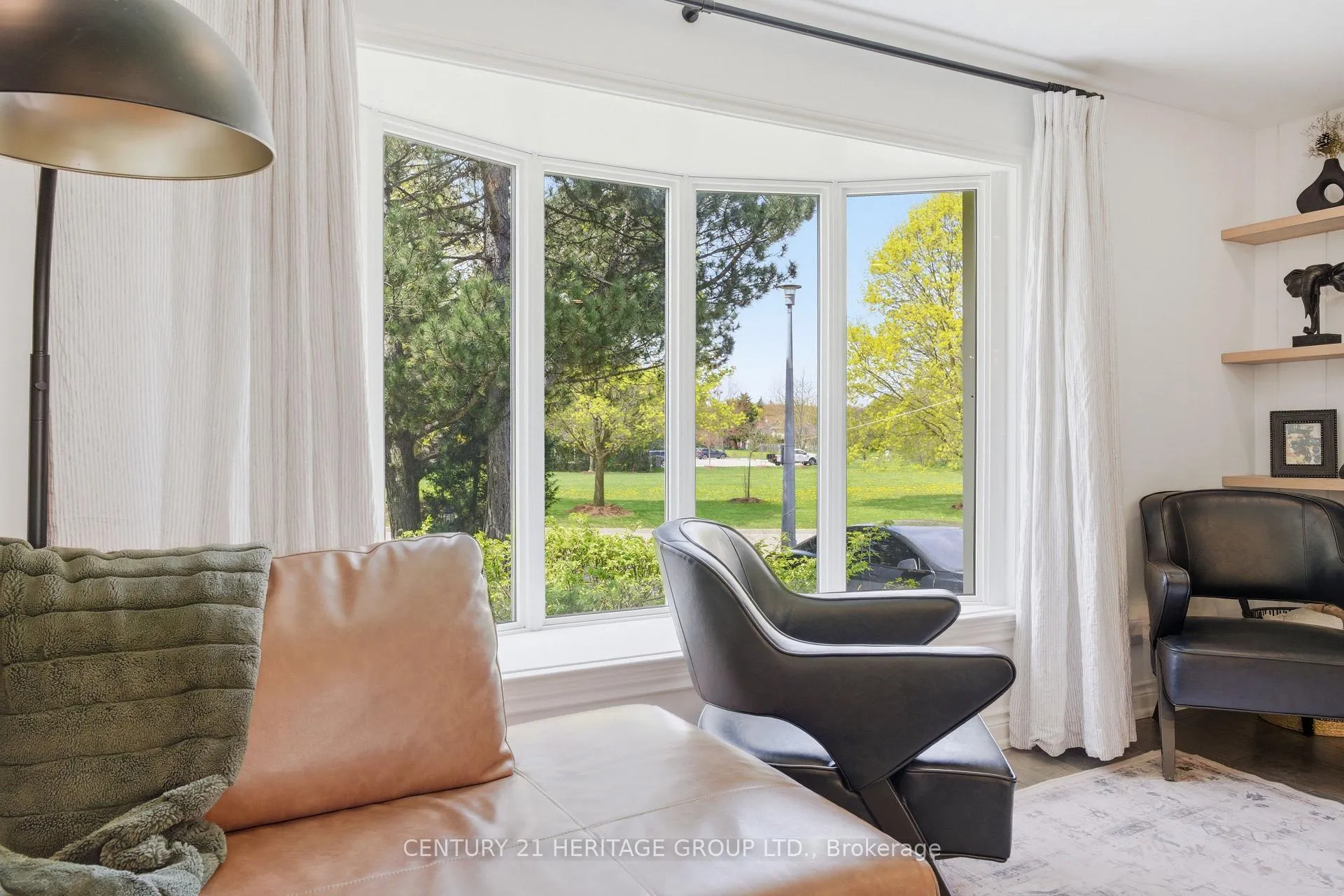Photo 18 of 7 Cedar Crescent, Aurora, Aurora Village — HOMEH
