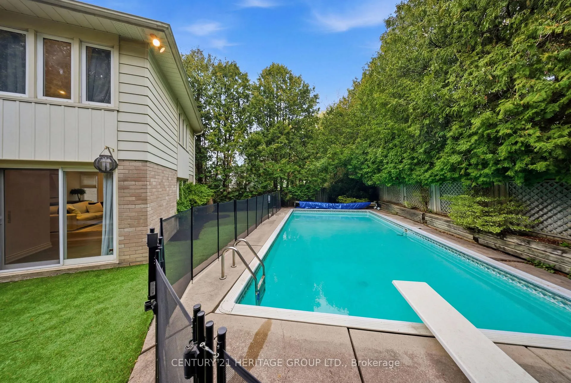 Photo 32 of 7 Cedar Crescent, Aurora, Aurora Village — HOMEH