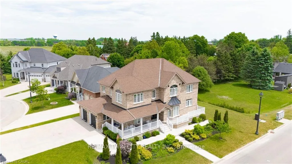 Front of 11 Aitken Court