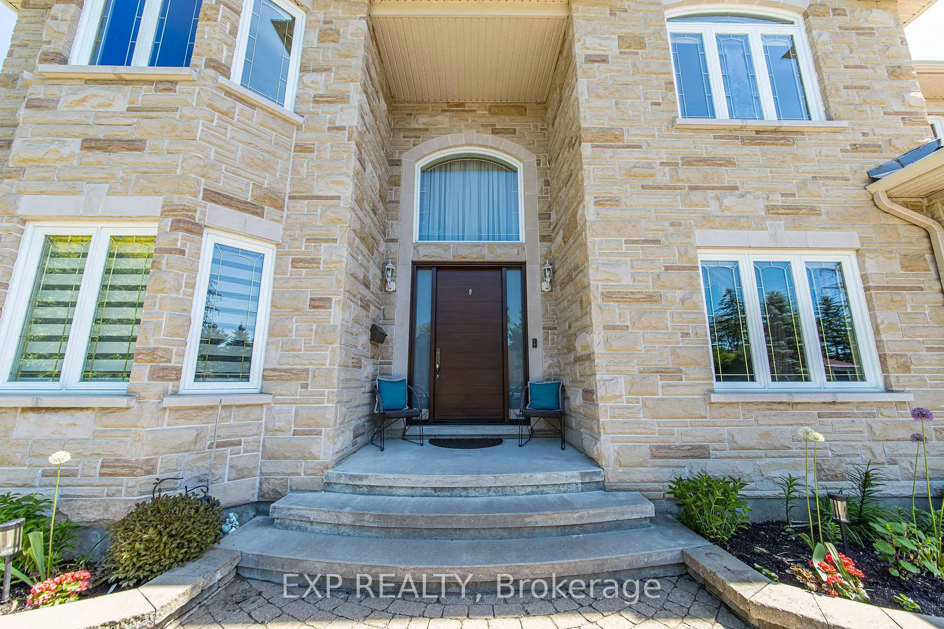 Photo 2 of 62 Lotta Avenue, Ottawa, Meadowlands/St. Claire Gardens — HOMEH
