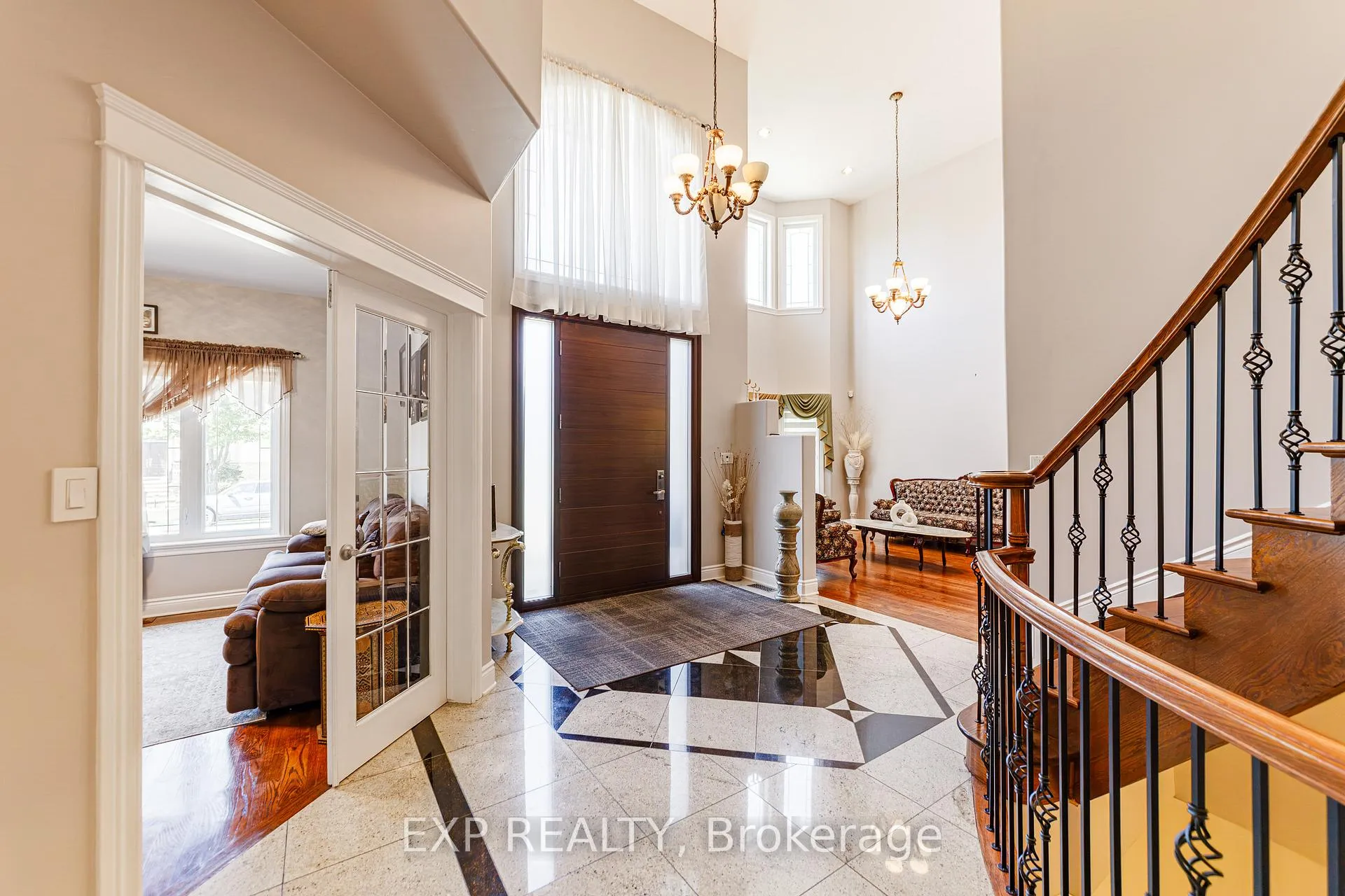 Photo 5 of 62 Lotta Avenue, Ottawa, Meadowlands/St. Claire Gardens — HOMEH