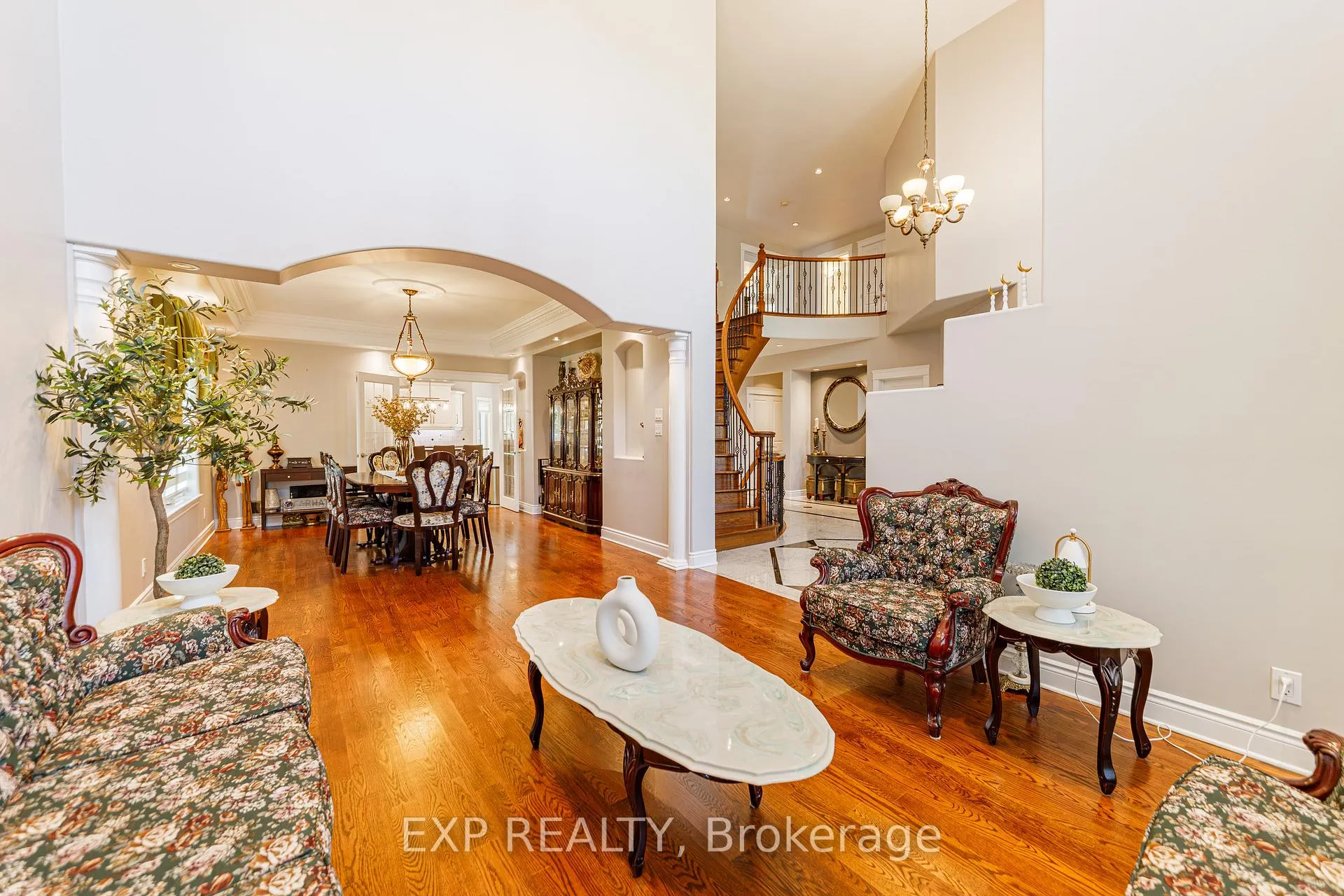 Photo 11 of 62 Lotta Avenue, Ottawa, Meadowlands/St. Claire Gardens — HOMEH